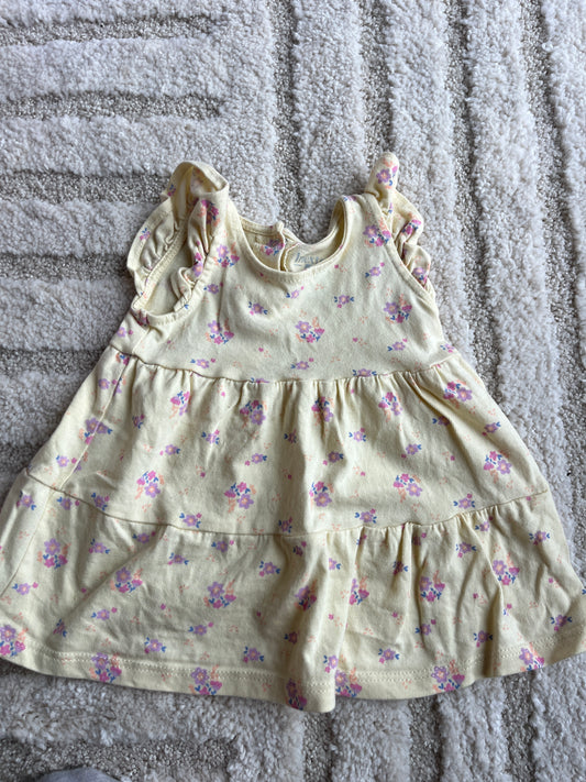 Robe sans manches volantées jaune fleurs roses - 3 mois