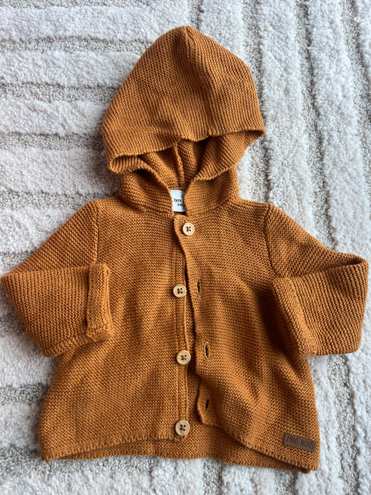 Veste en maille à capuche et à manches longues moutarde « mini nous » TAO - 3 mois