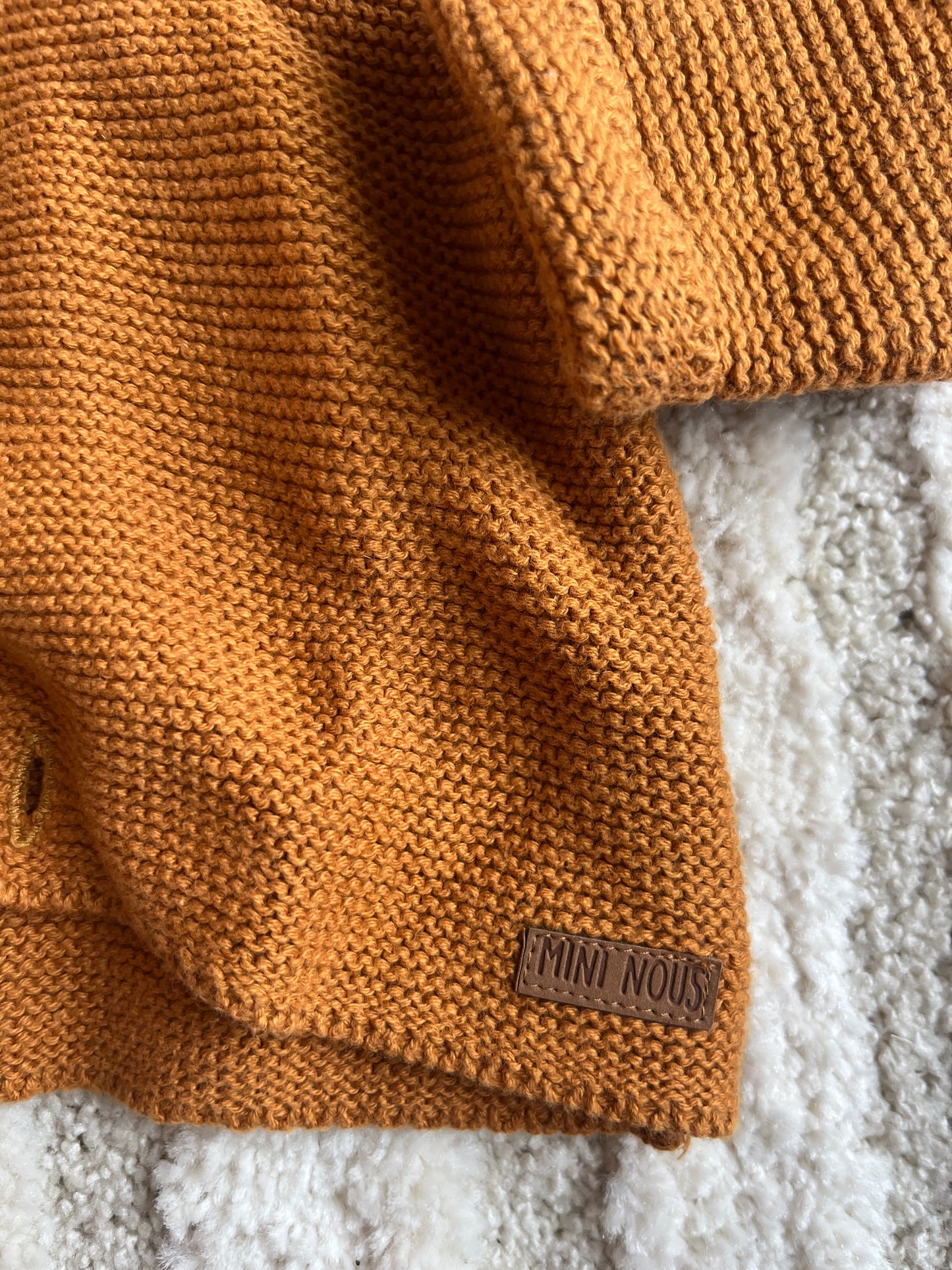 Veste en maille à capuche et à manches longues moutarde « mini nous » TAO - 3 mois