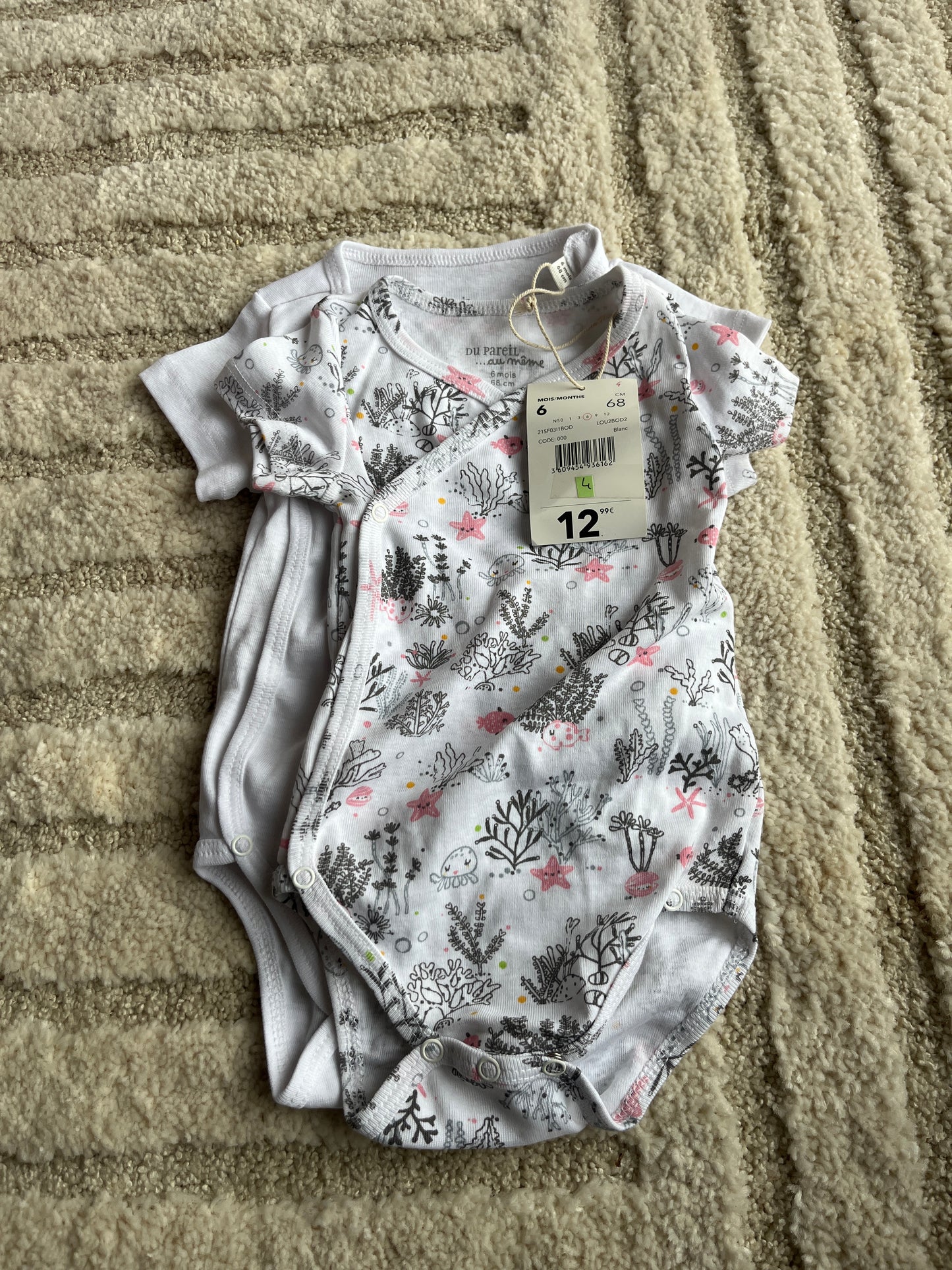 Lot de 2 bodies manches courtes motifs océan DPAM NEUF - 6 mois