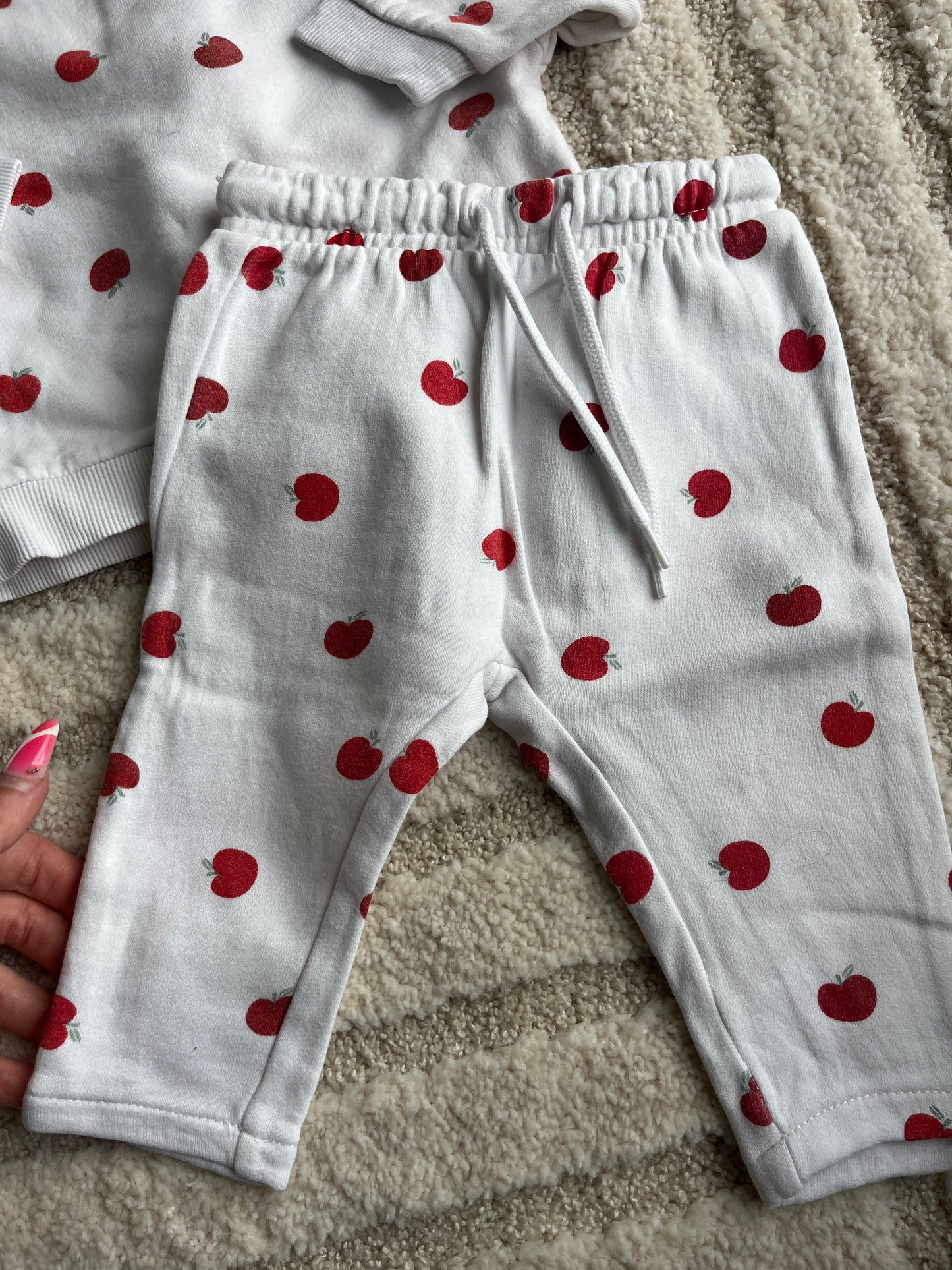 Ensemble jogging blanc motifs pommes molletonné - 6 mois