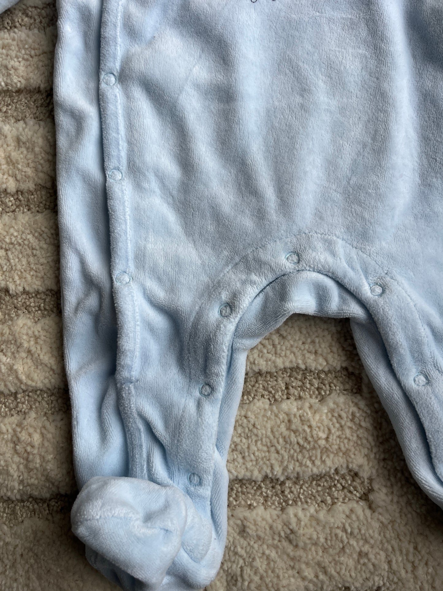 Pyjama velours bleu motif lapin « bonjour » - 6 mois