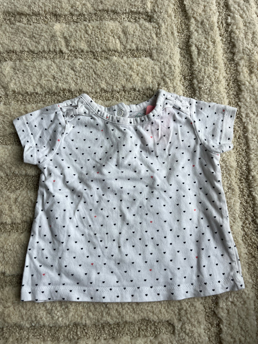 T-shirt à manches courtes blancs motifs cœurs noirs - 6 mois