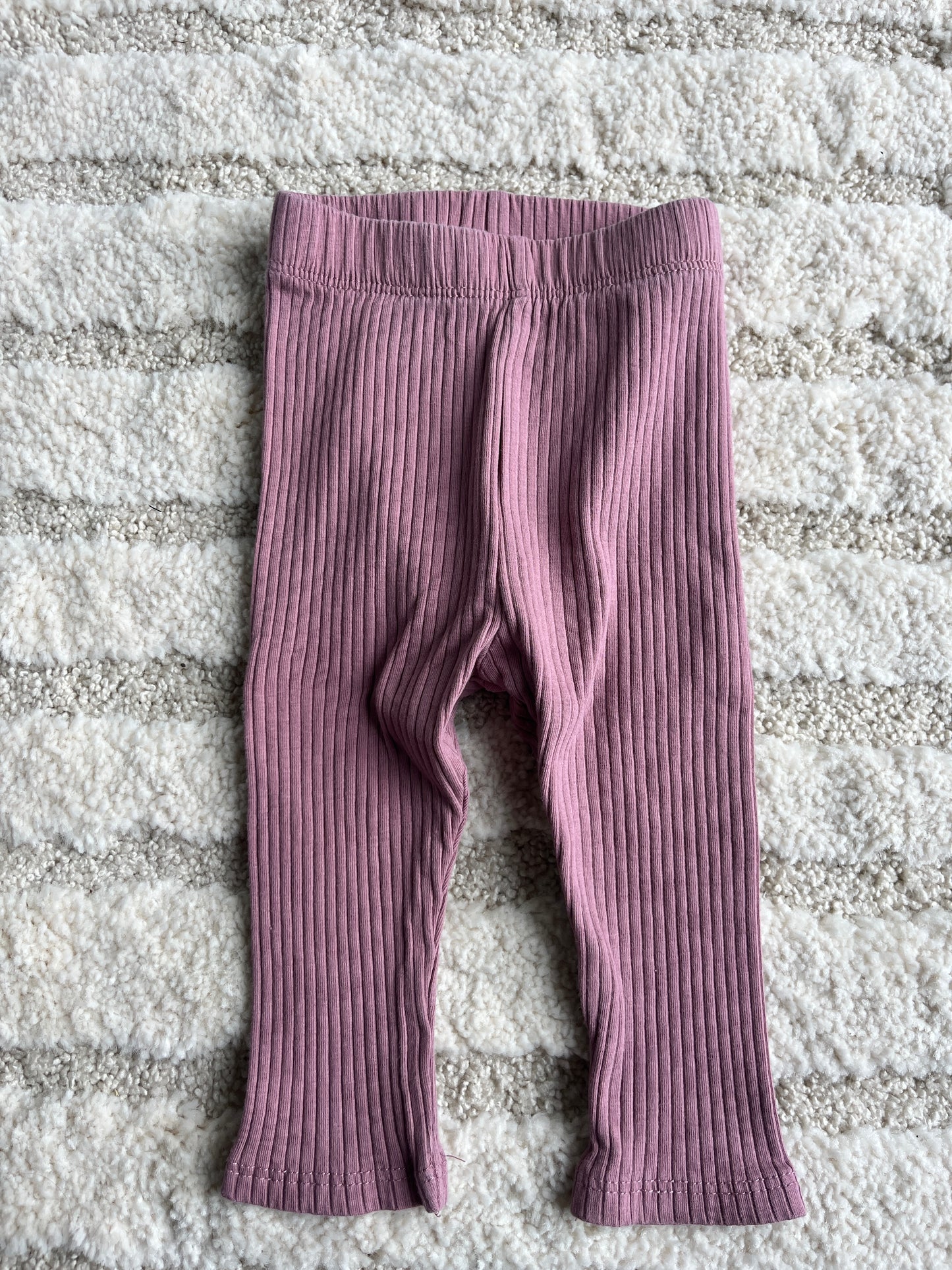 Legging côtelé prune Kiabi - 6 mois