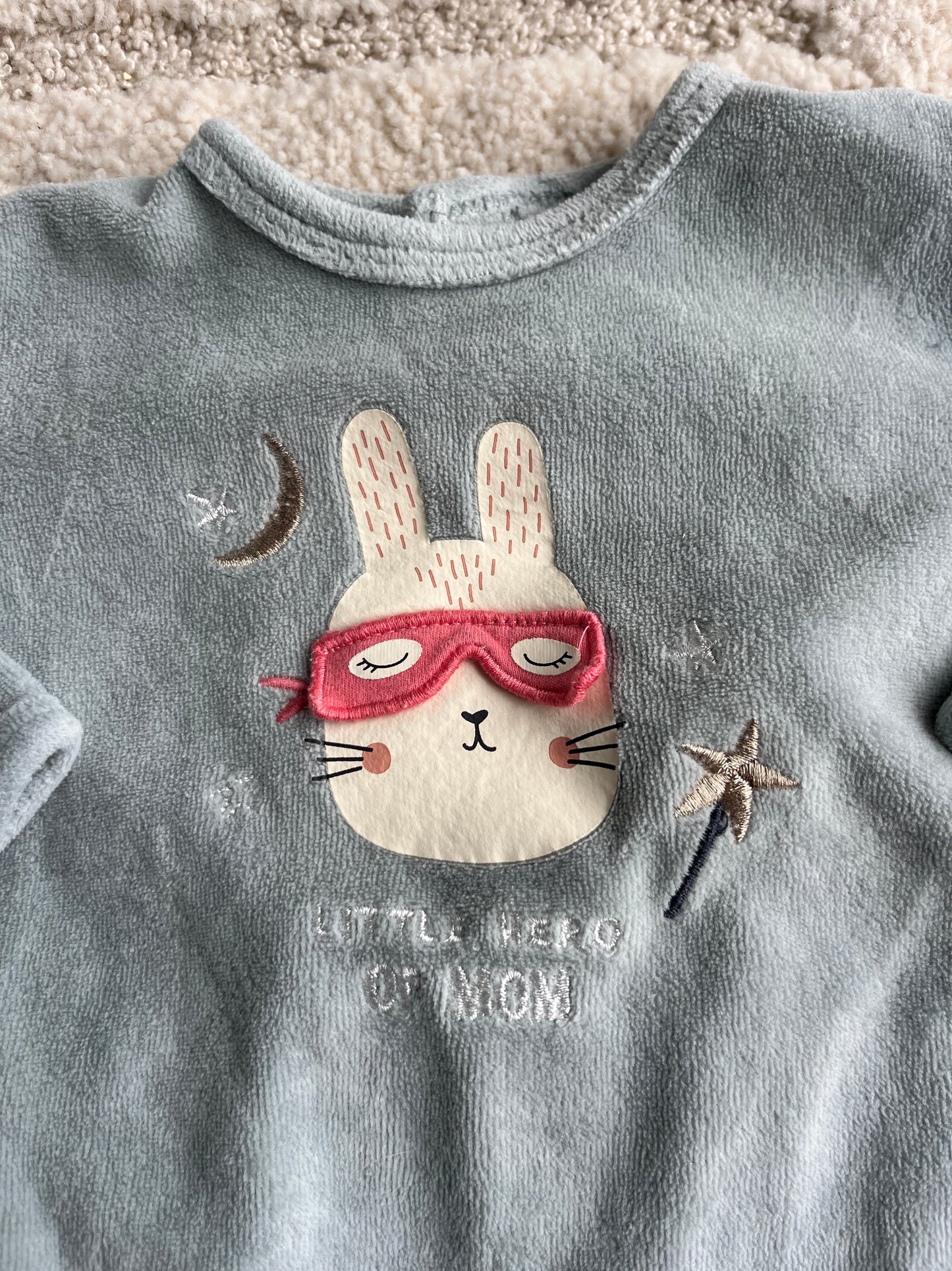 Pyjama velours vert tête lapin héros - 6 mois