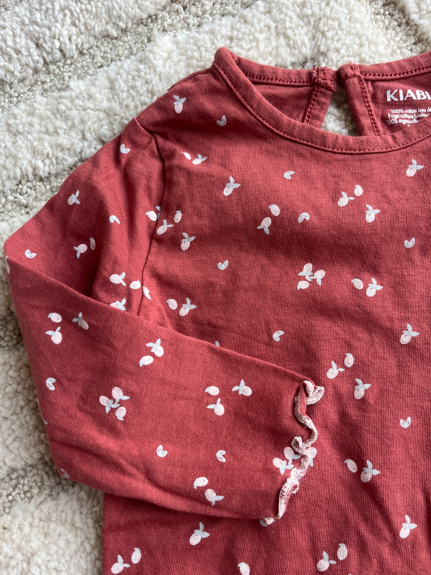 T-shirt à manches longues rouge motifs fleurs rose - 12 mois