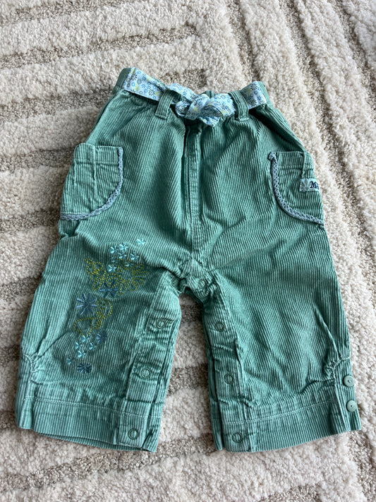 Pantalon vert en velours côtelé avec ceinture et fleurs brodées Disney - 12 mois