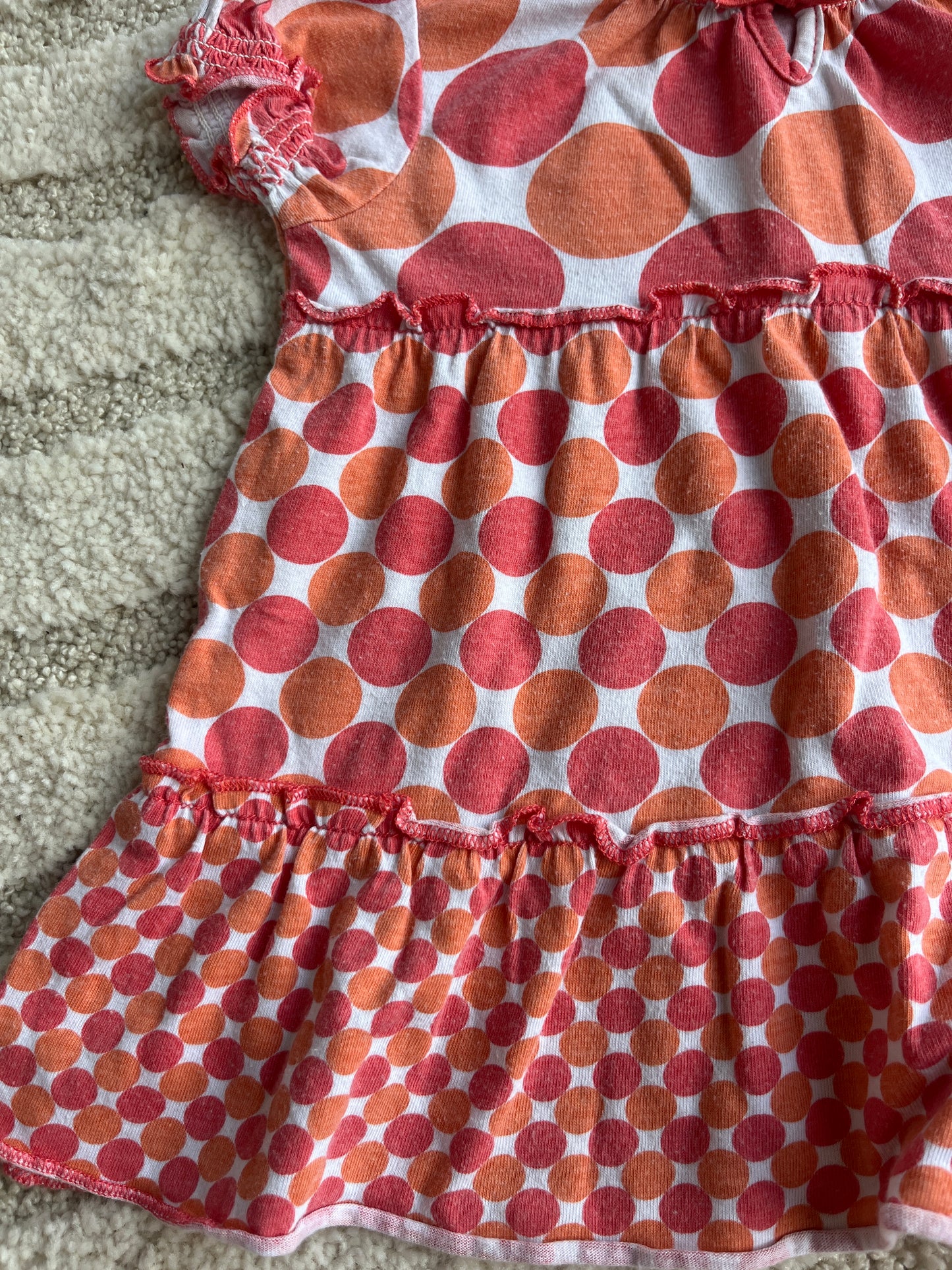 Robe à manches courtes pois orange et rouges - 12 mois