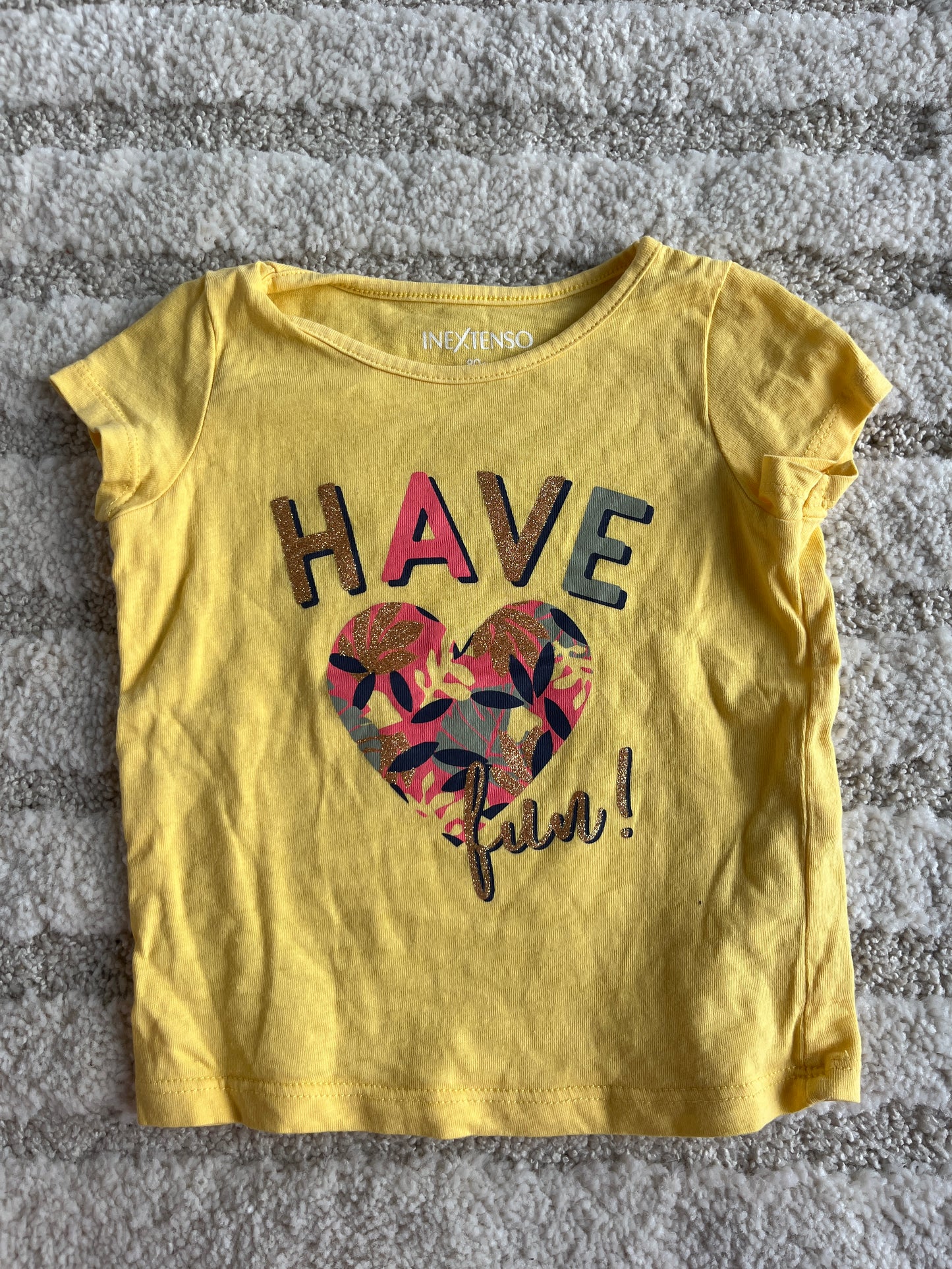 T-shirt à manches courtes jaune « have fun » - 18 mois