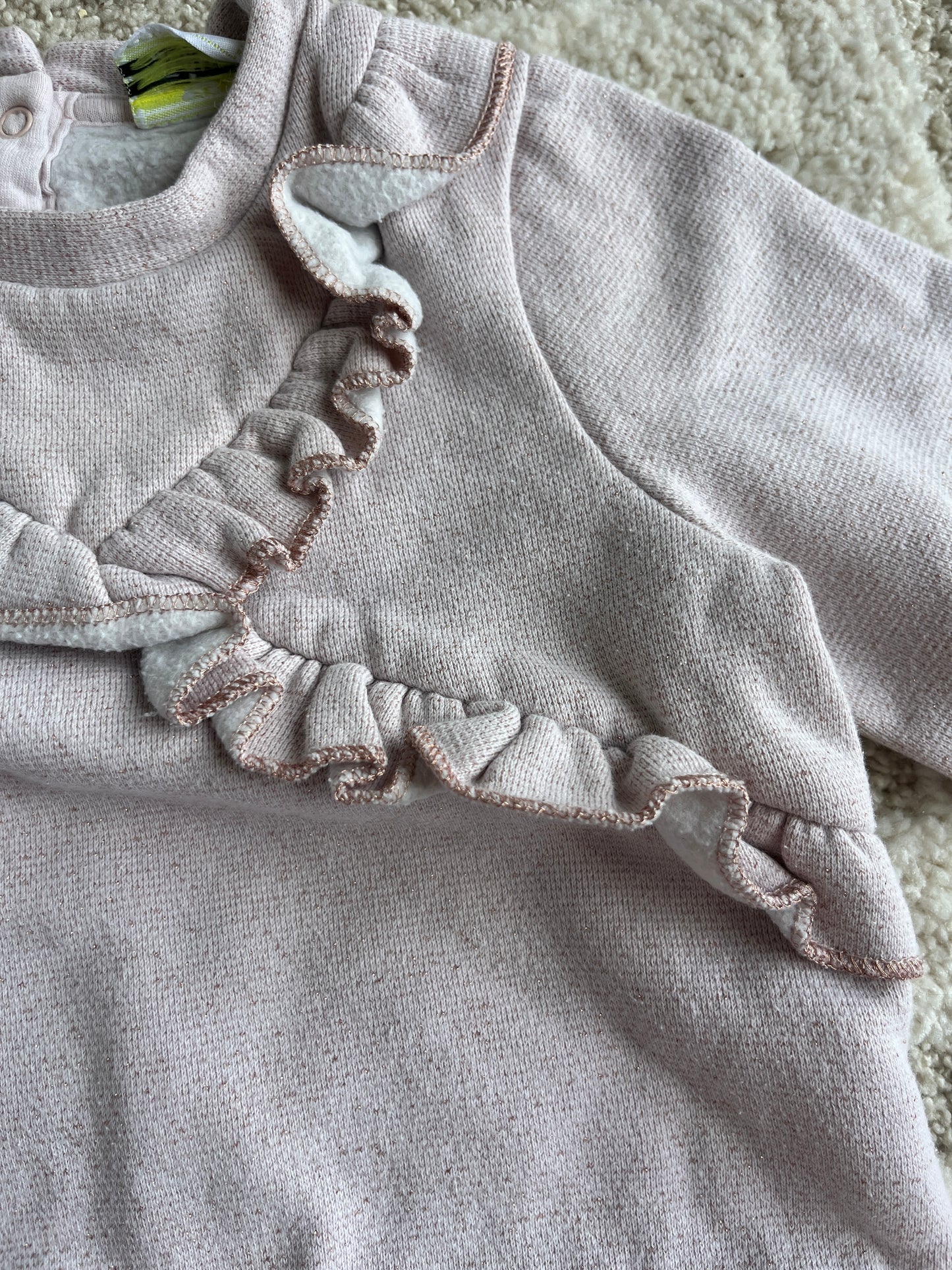 Pull à manches longues rose pale détails volantés TAO - 18 mois