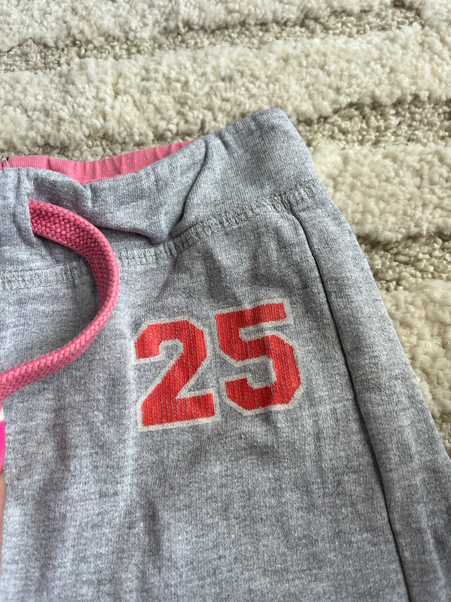 Jogging gris et rose numéro 25 Kitchoun - 18 mois