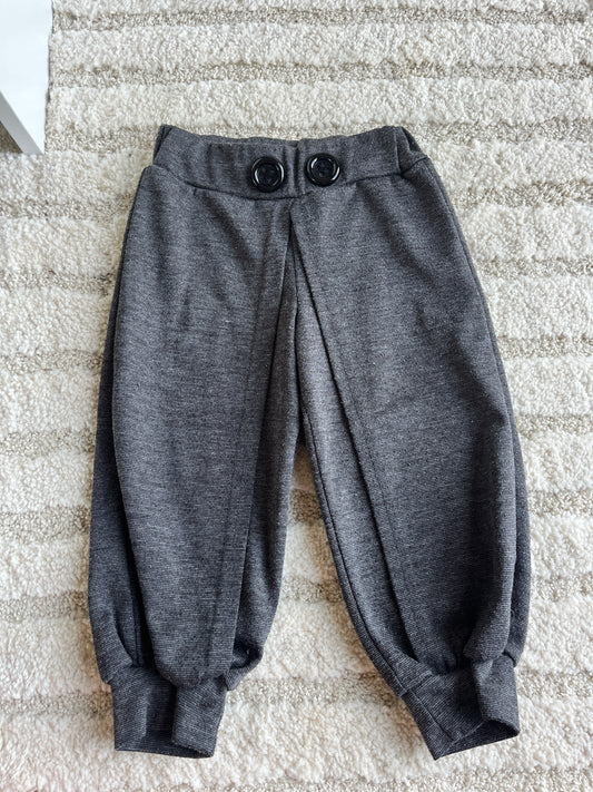 Pantalon habillé gris avec boutons noirs - 2 ans
