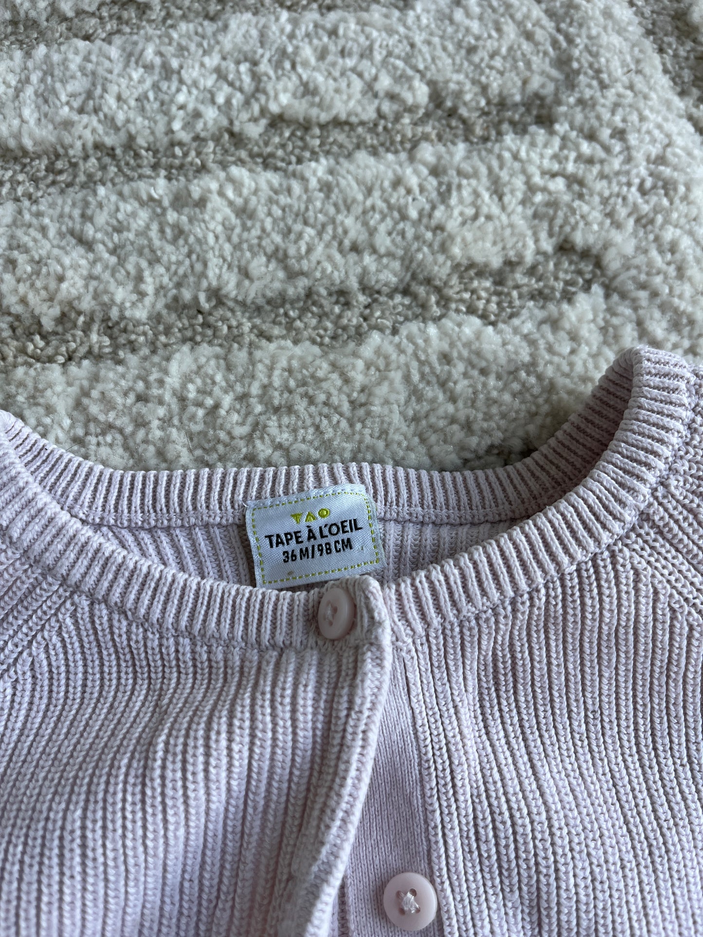Cardigan en maille à manches longues rose pale TAO - 36 mois