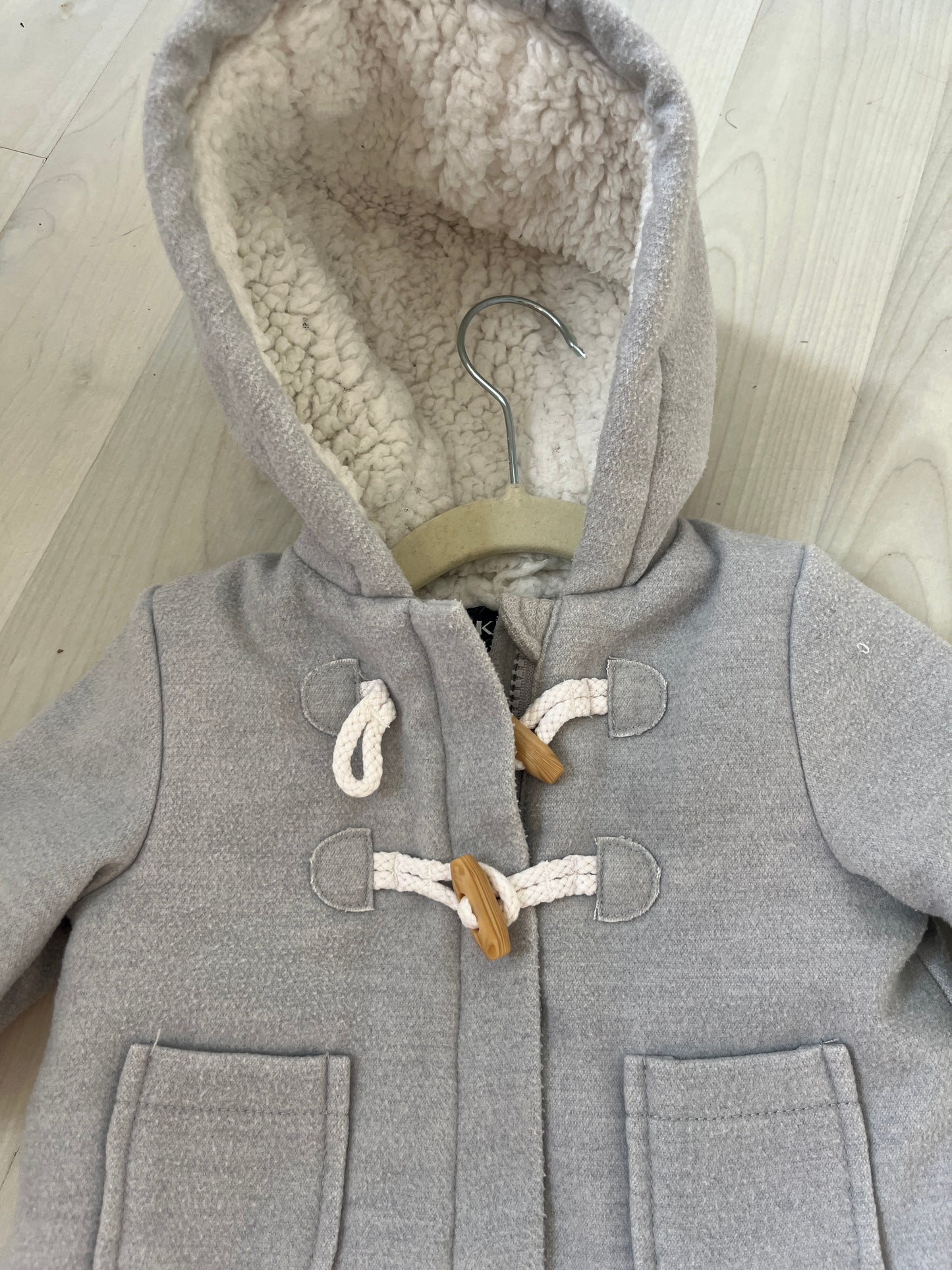 Manteau à manches longues et à capuche gris - 3 mois