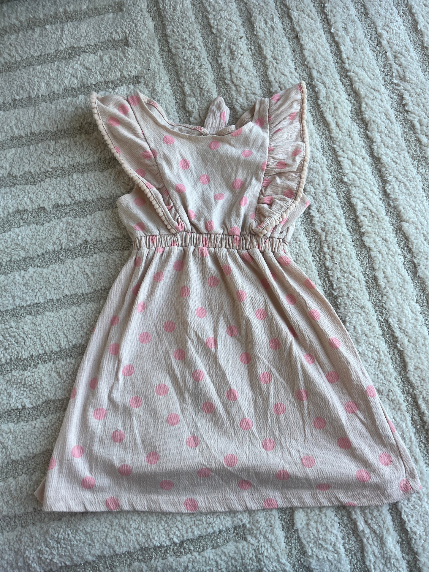 Robe sans manches beige à pois rose et dos nu - 4 ans