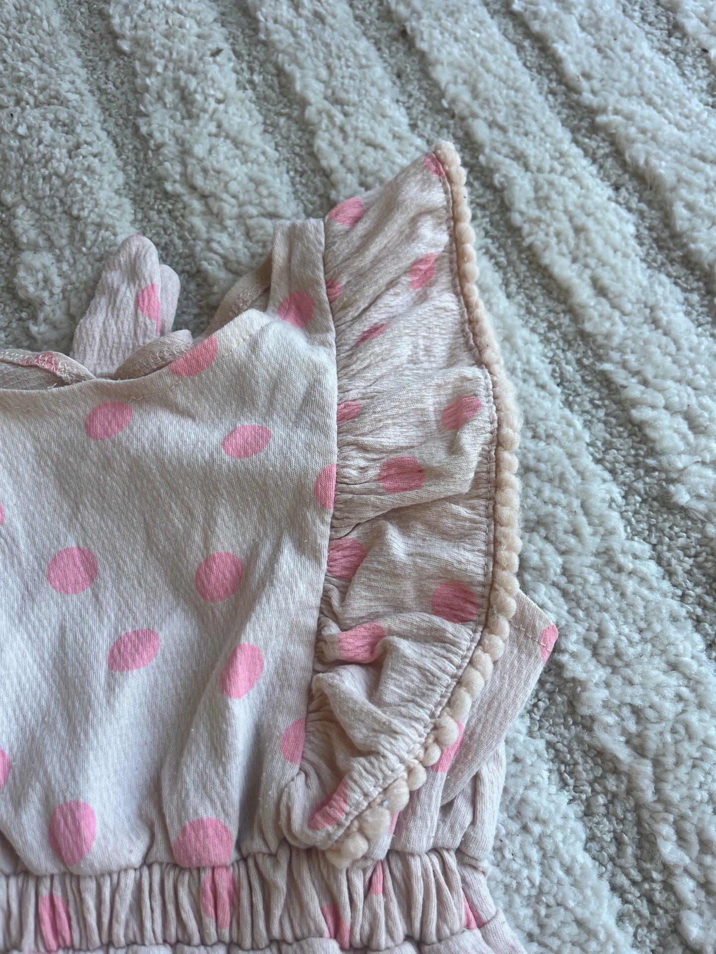Robe sans manches beige à pois rose et dos nu - 4 ans