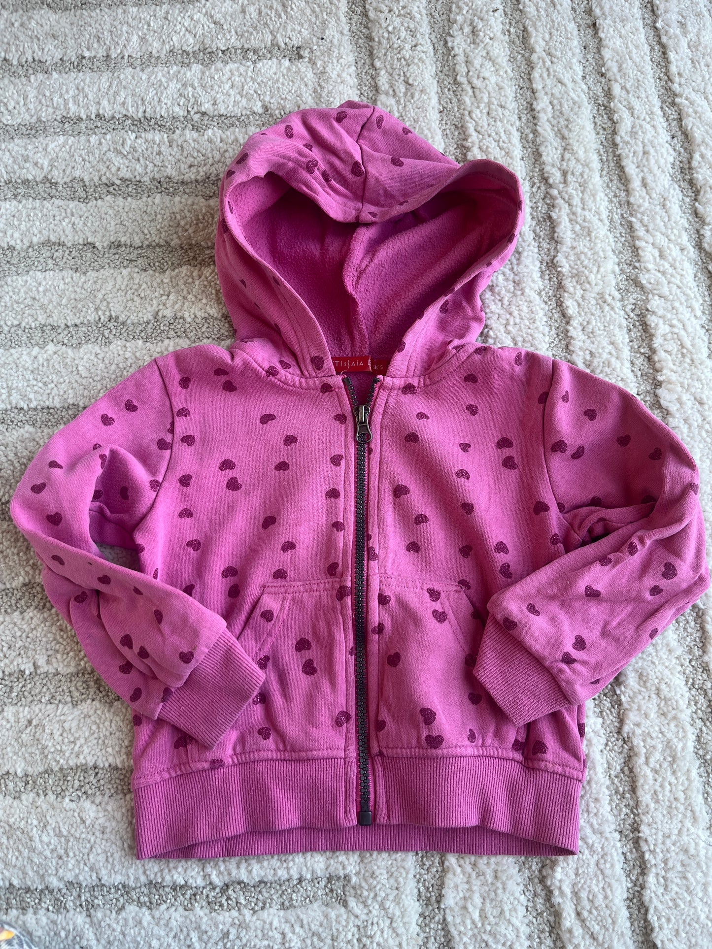 Gilet à zip rose motifs cœurs rouges - 4 ans