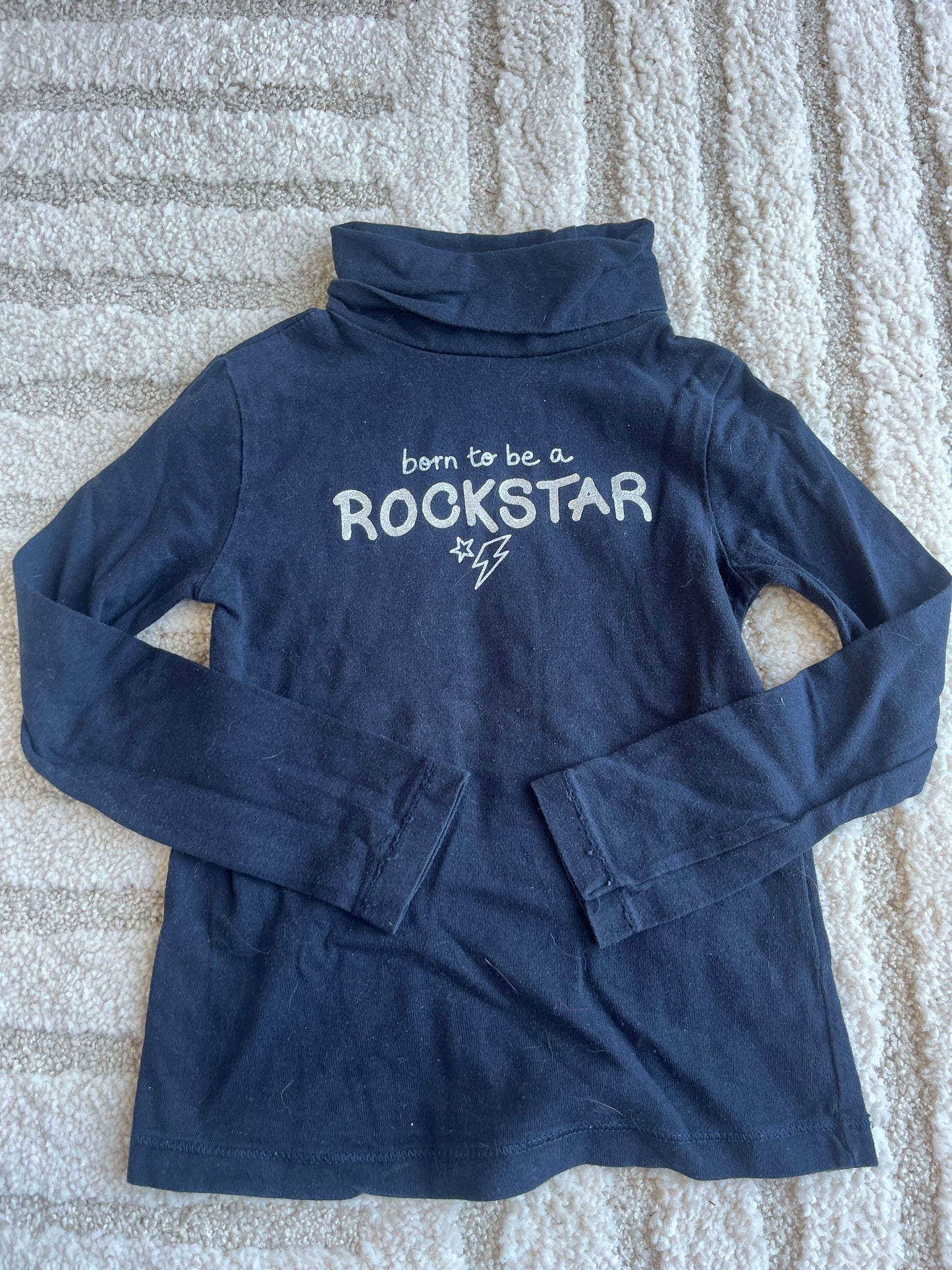 T-shirt à manches longues bleu col roulé « born to be a rockstar » - 6 ans