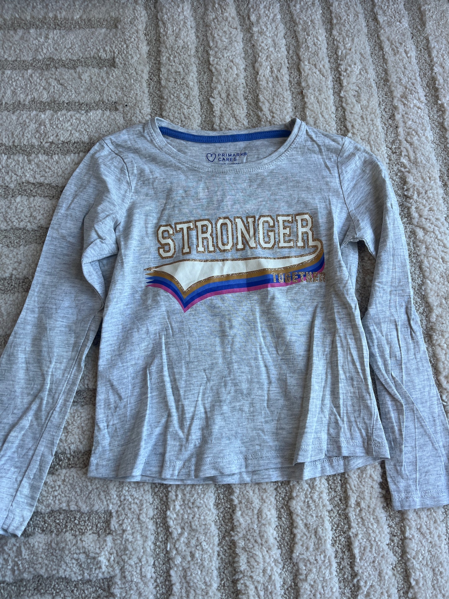 T-shirt à manches longues gris « stronger » - 7/8 ans (128 cm)