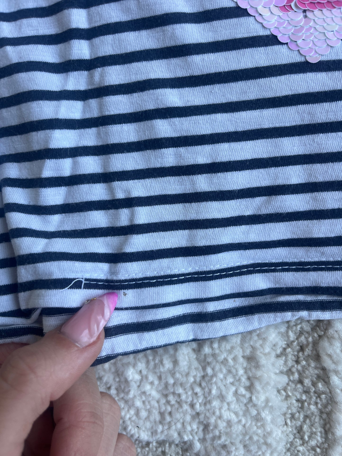 T-shirt à manches courtes rayé « love » à paillettes - 8 ans
