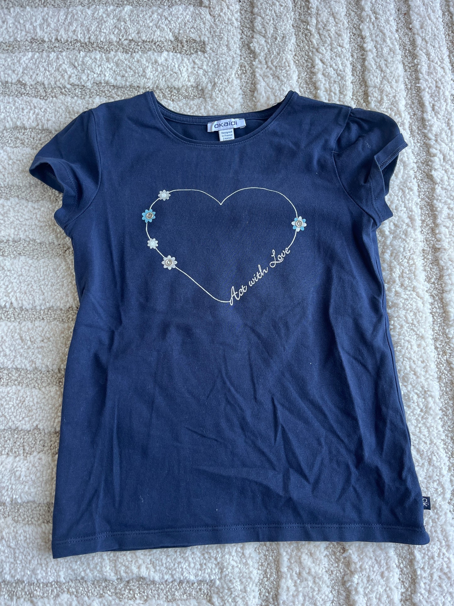T-shirt à manches courtes bleu motif cœur fleuri - 8 ans