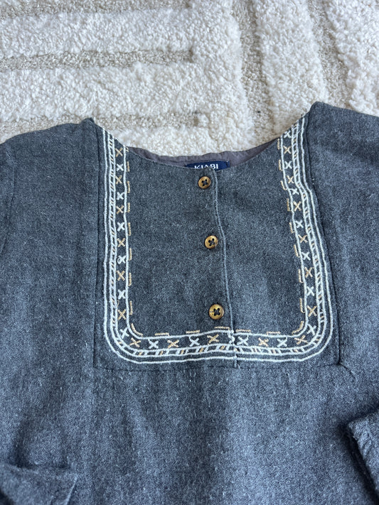 Robe grise à manches longues détails bohème - 8 ans