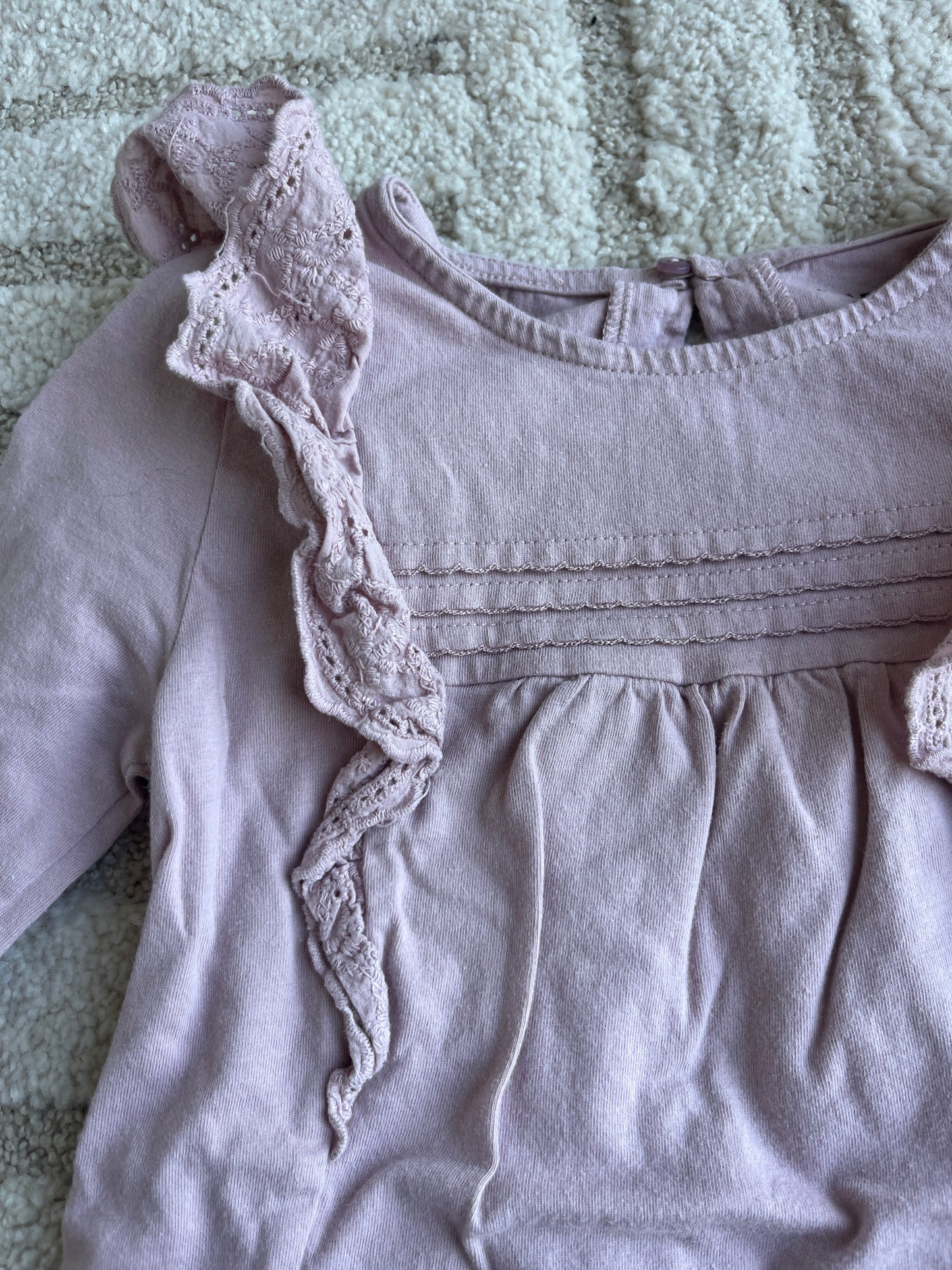 T-shirt à manches longues rose volantés - 8 ans
