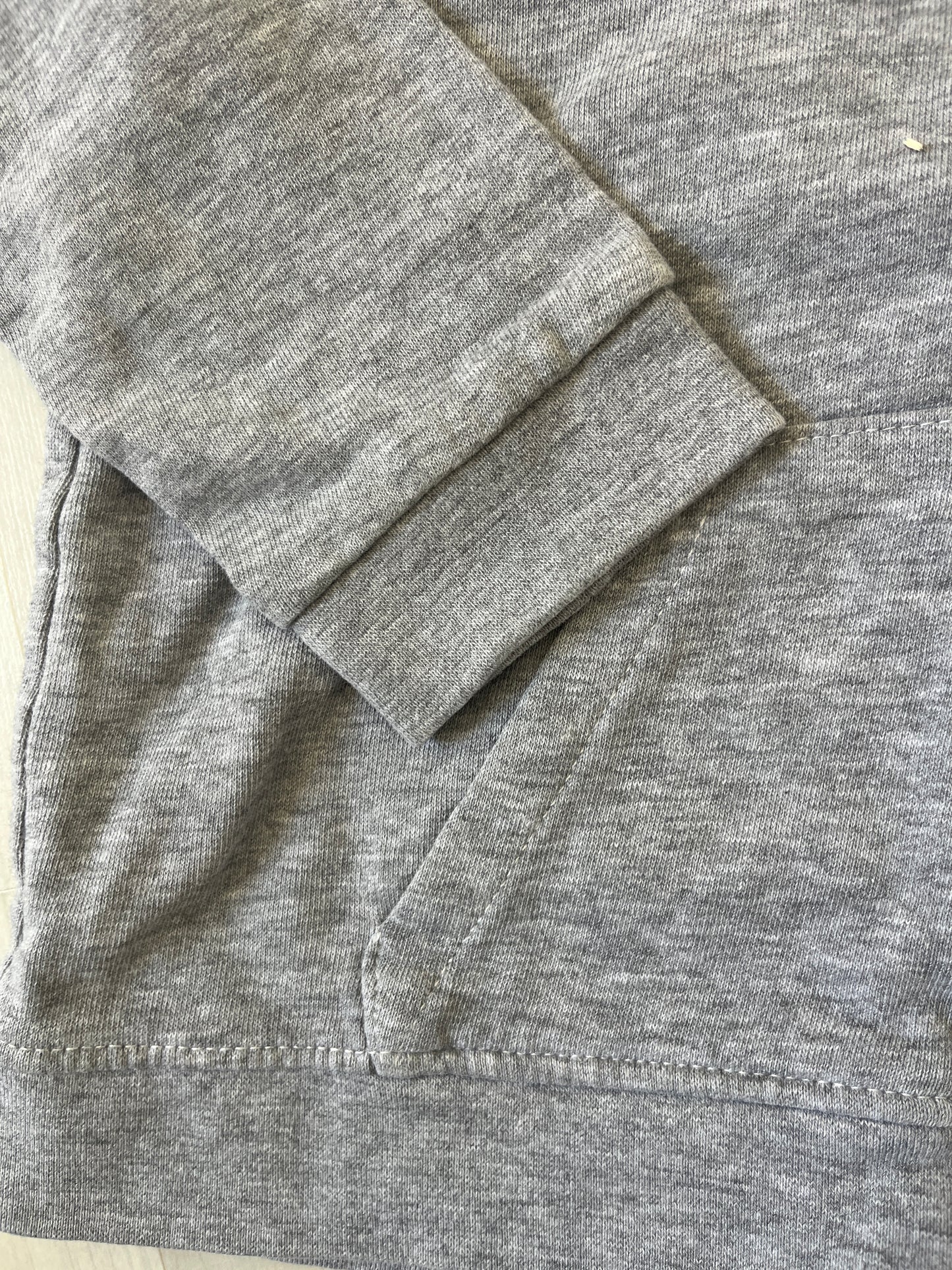 Gilet à manches longues zippée gris « Love » Lili Marelle - 8 ansi