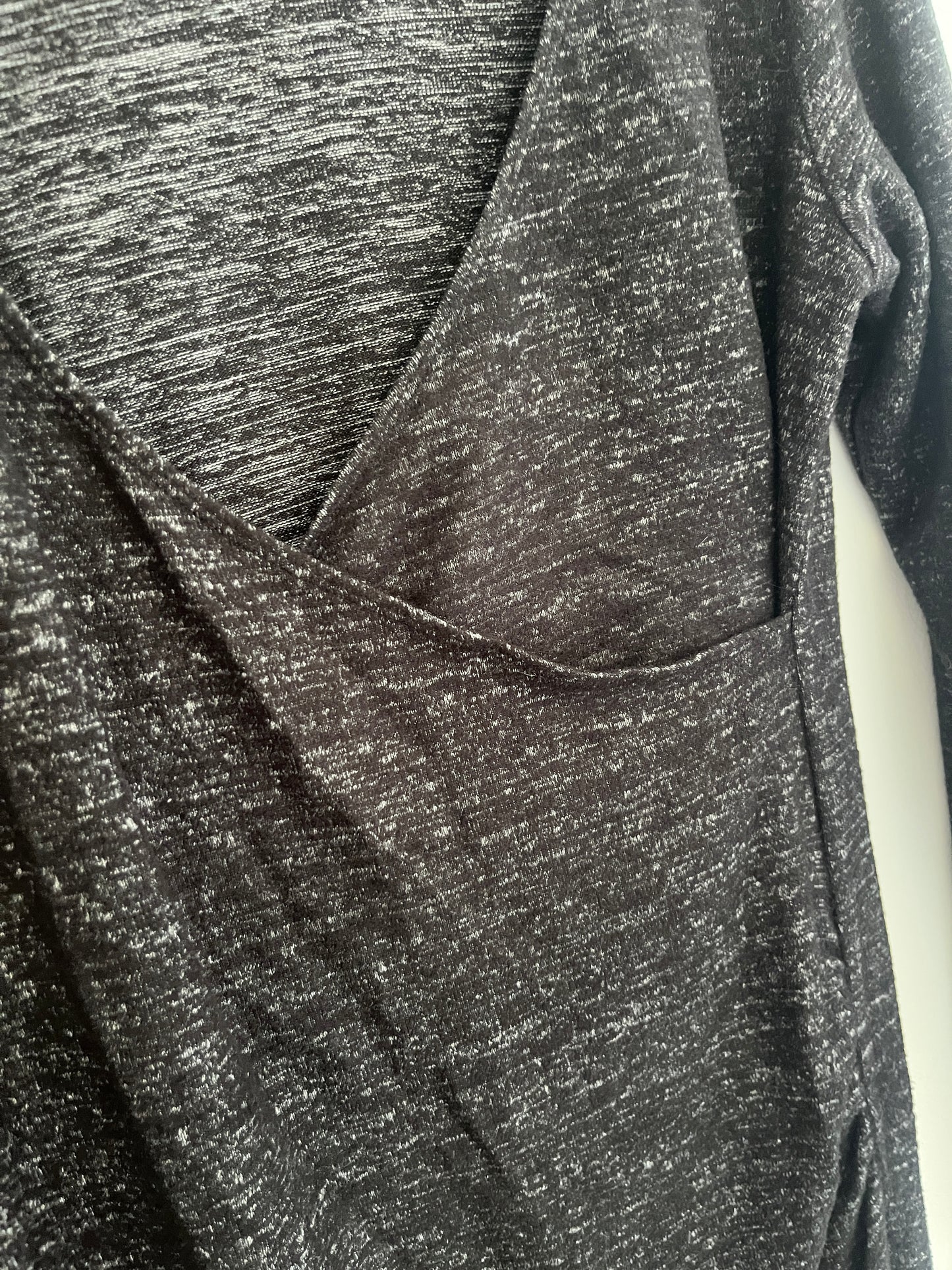 Robe de grossesse mi-longue gris chiné col croisé H&M - 38