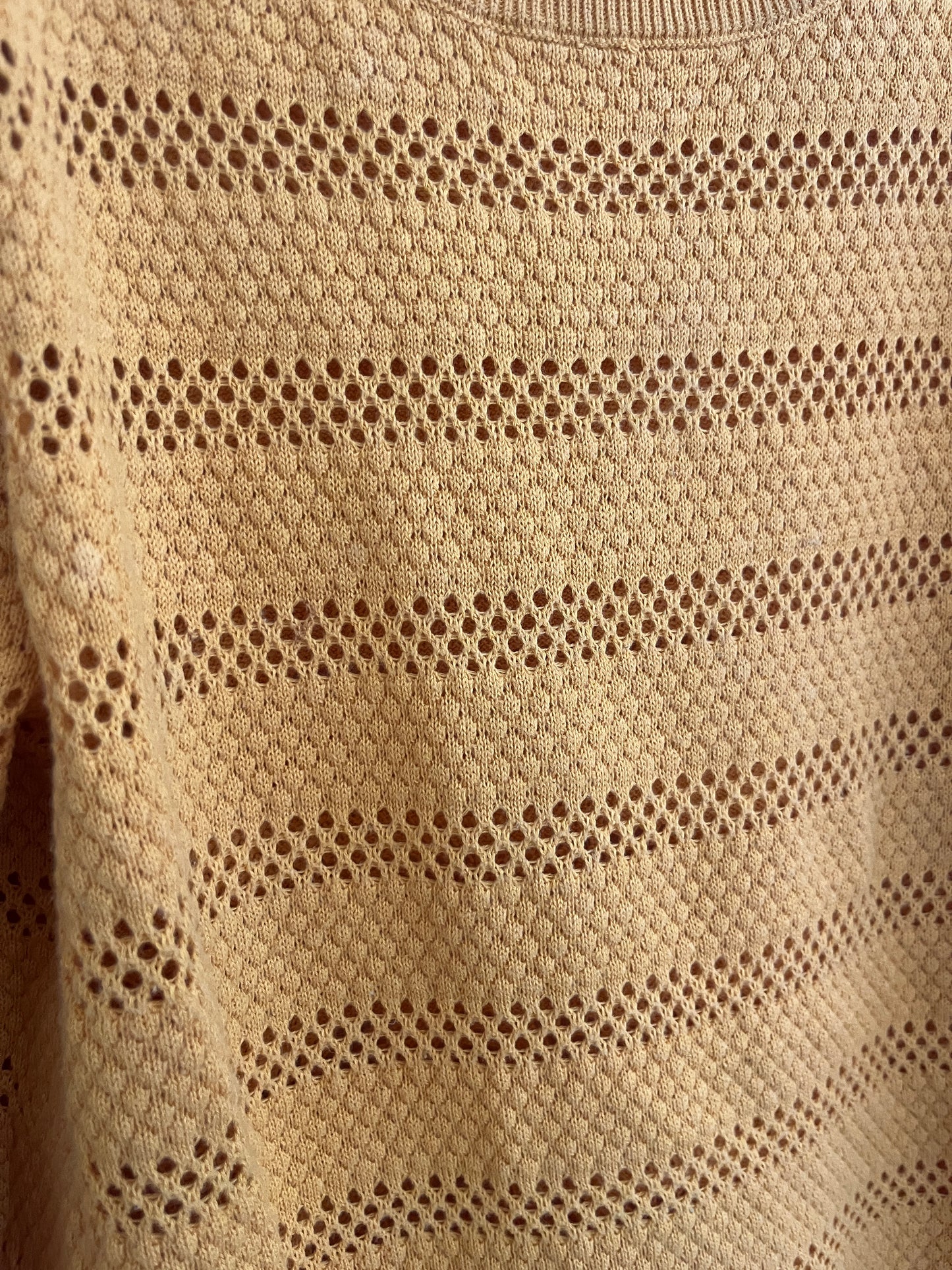 Pull en maille à manches longues moutarde avec broderies - M