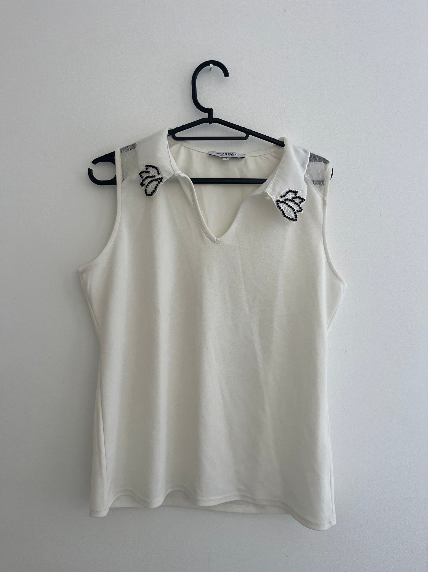Top sans manches blancs avec perles noires Morgan - M