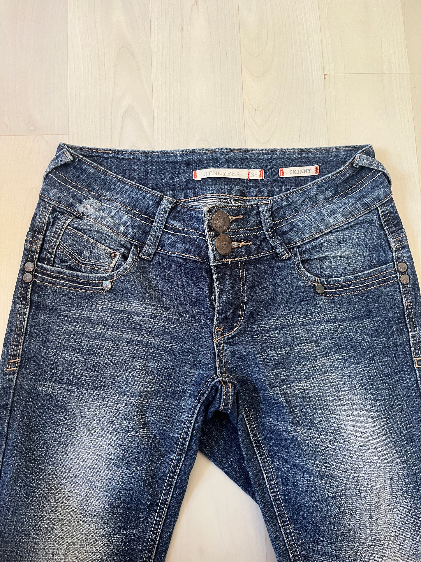 Jean bleu brut effet délavé skinny taille basse Jennyfer - M