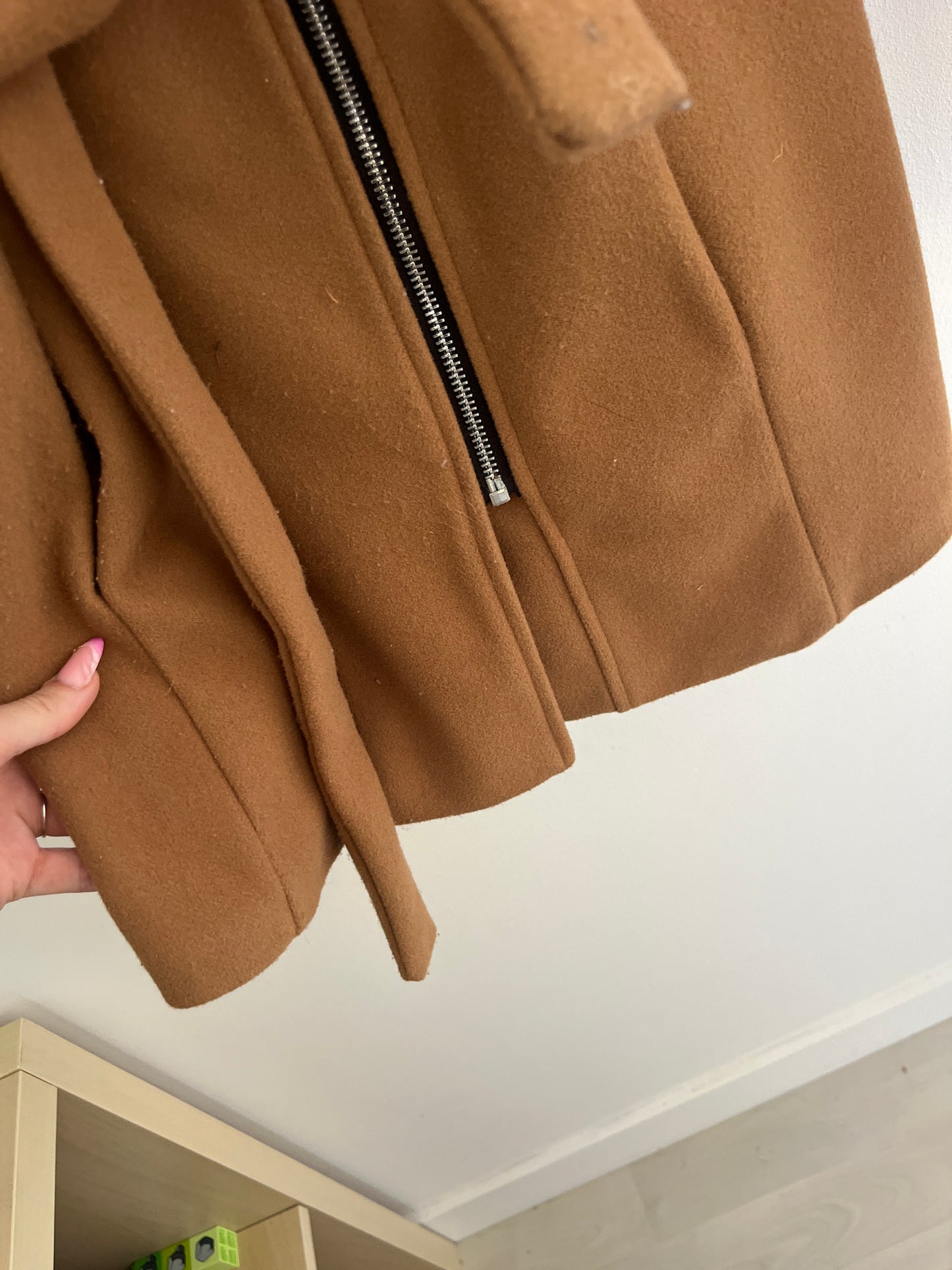 Manteau beige ceinturé et grand col New Collection - M