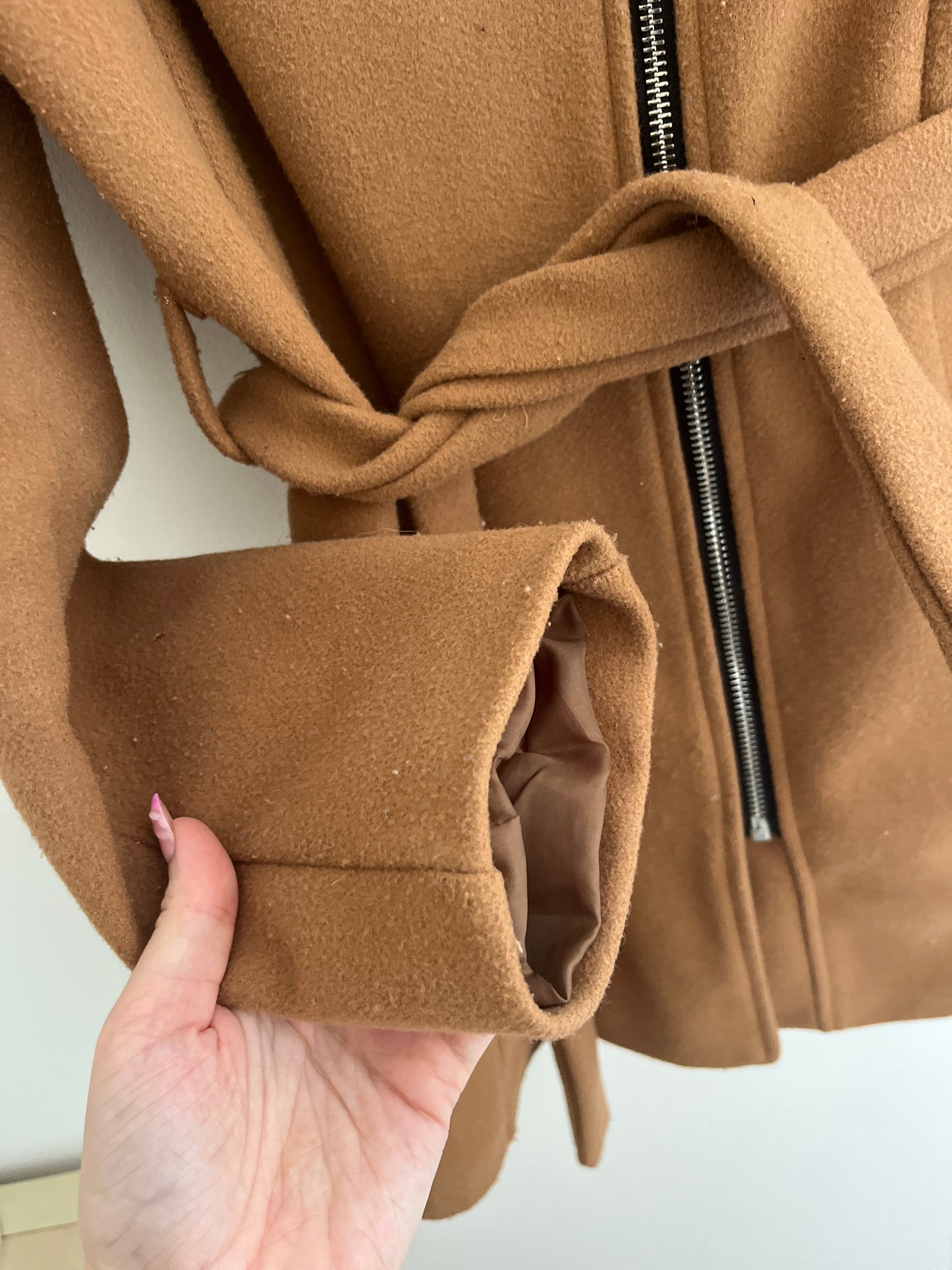 Manteau beige ceinturé et grand col New Collection - M