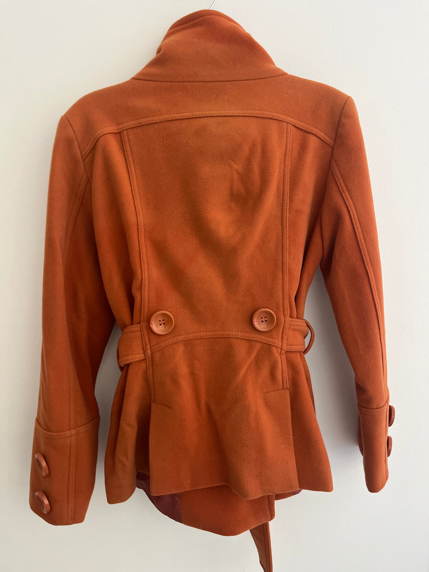 Manteau en velours ceinturé et boutonné orange Zara - M