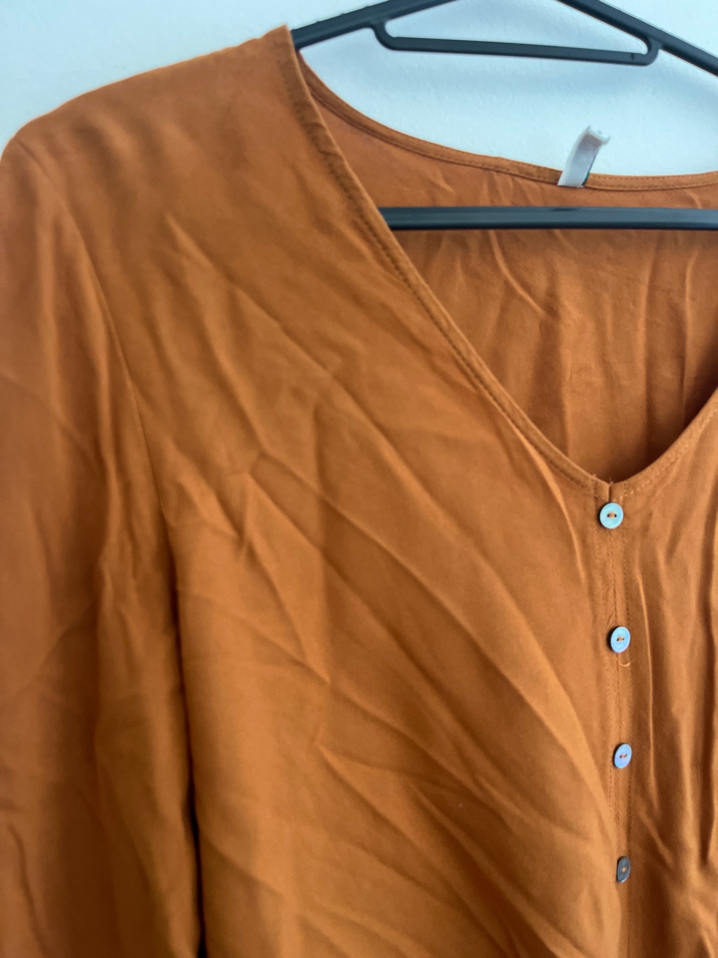 Blouse légère à manches longues camel avec noeud Only - S