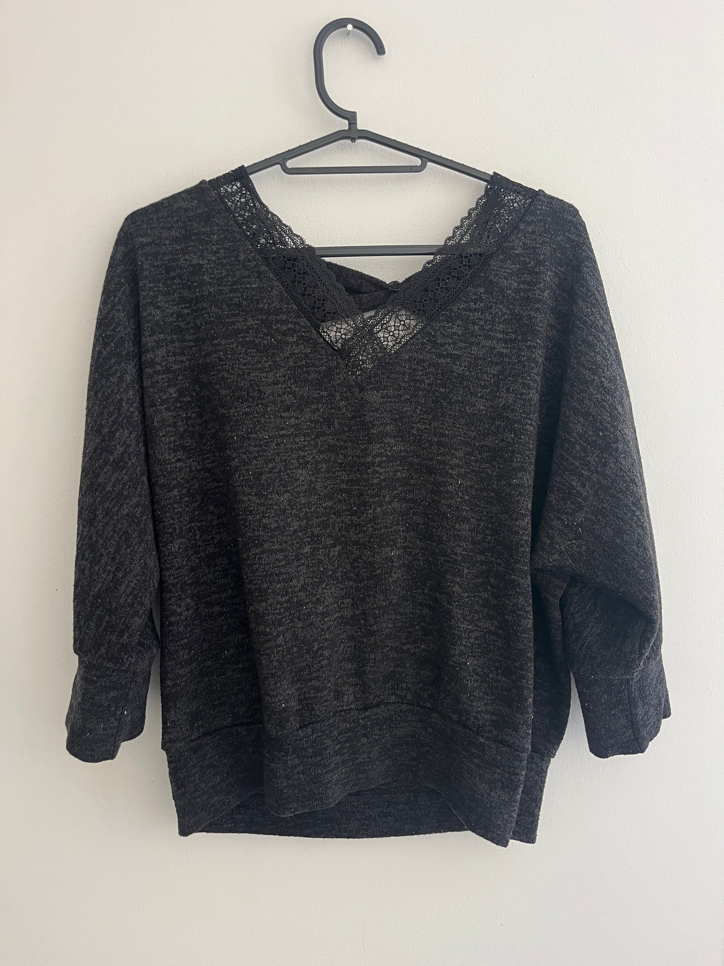 Pull à manches longues noir chiné avec dos nu et dentelle - S