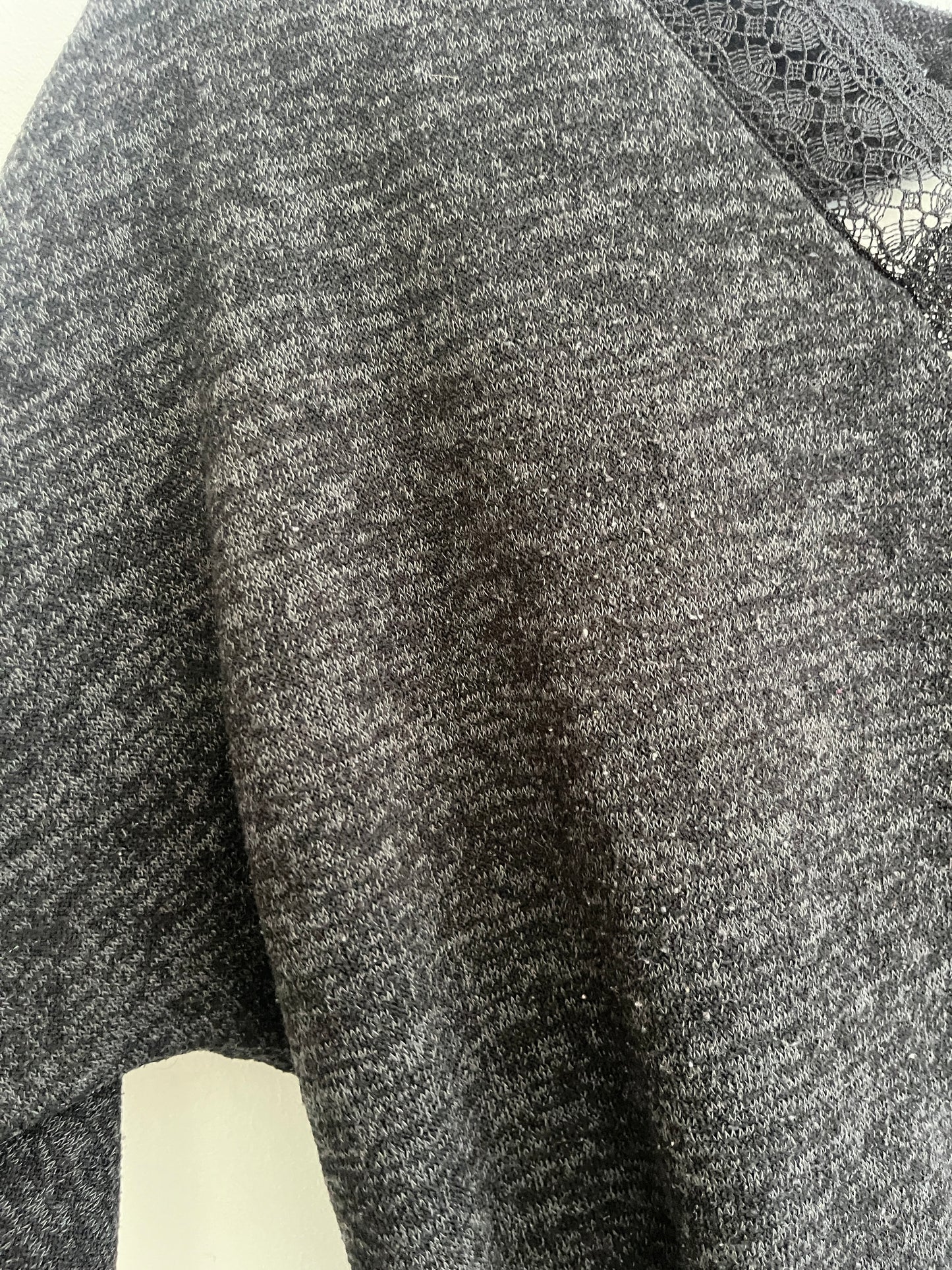 Pull à manches longues noir chiné avec dos nu et dentelle - S