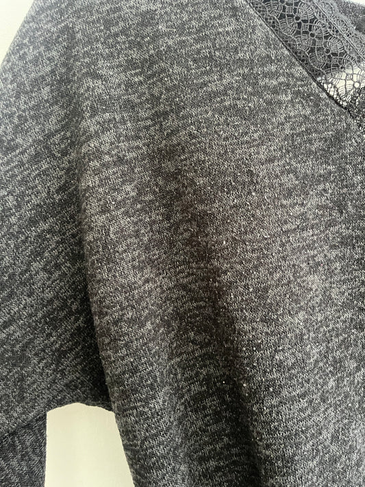 Pull à manches longues noir chiné avec dos nu et dentelle - S