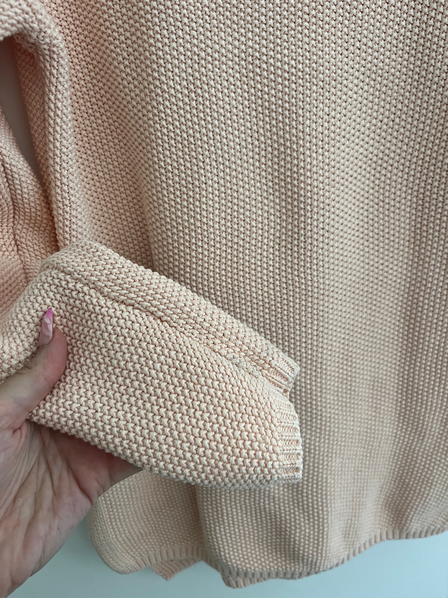 Pull en maille à manches longues rose avec fentes - S