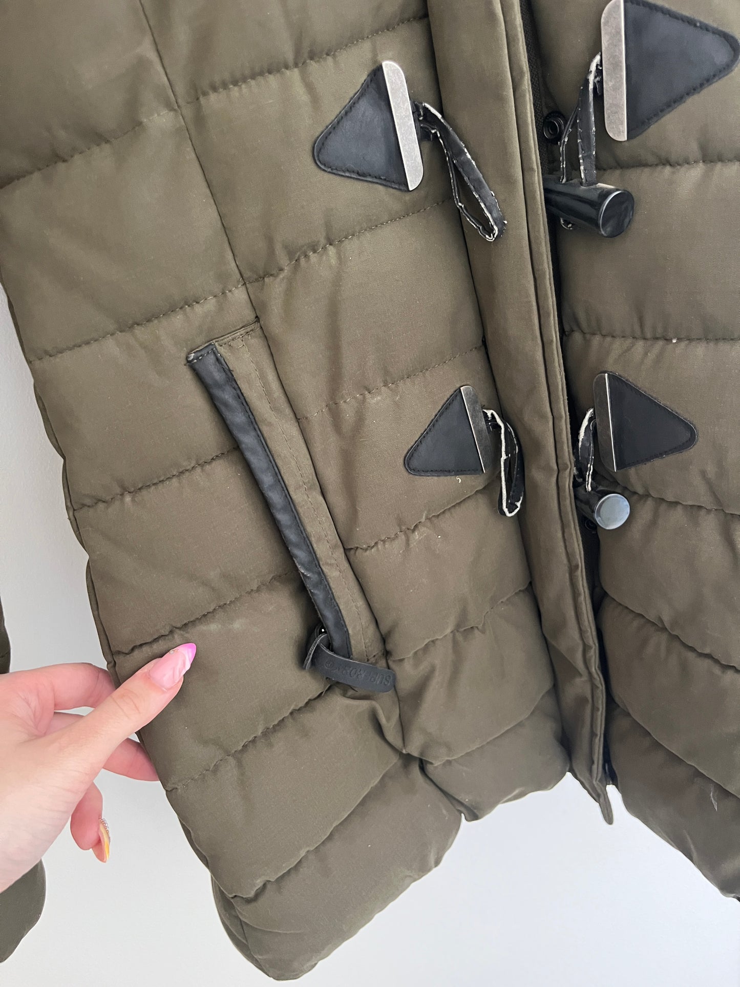 Manteau matelassé kaki avec capuche Superdry - S