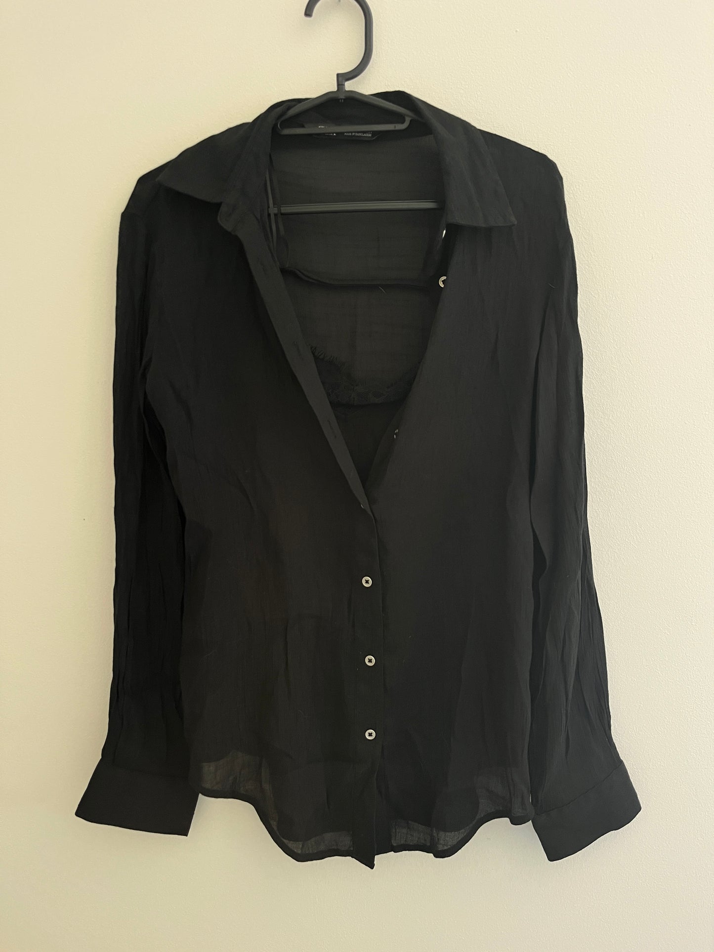 Chemise à manches longues noire effet lin avec détail dentelle Zara - XS