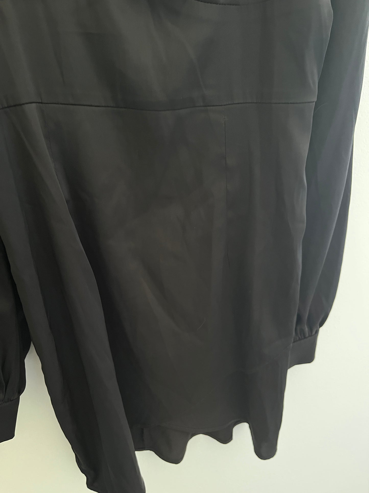Robe à manches longues noire effet satiné - XS