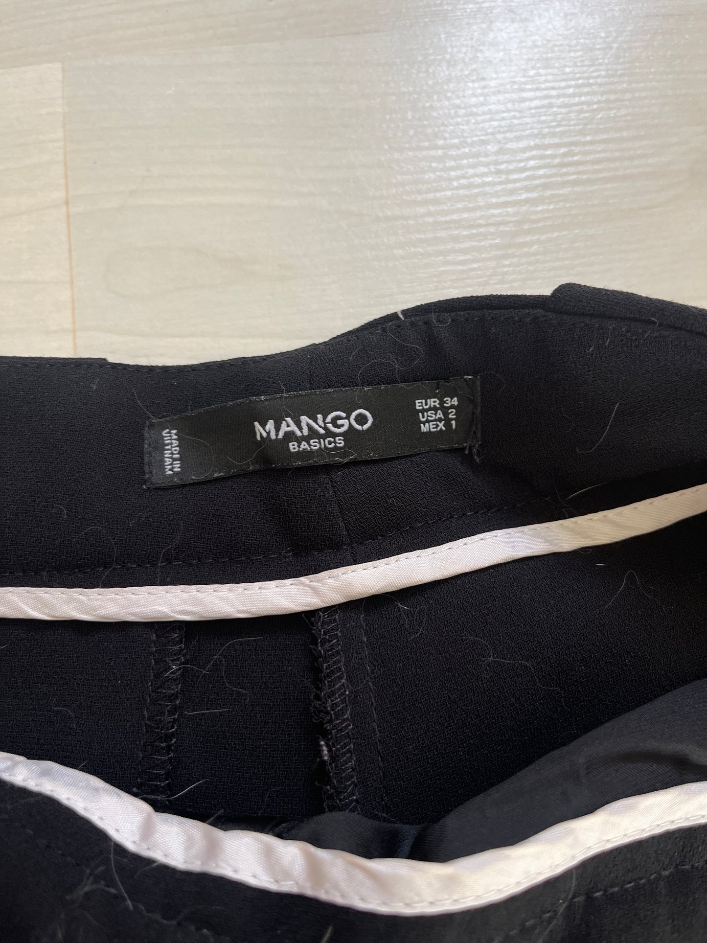 Pantalon habillé noir effet ceinturé Mango - XS