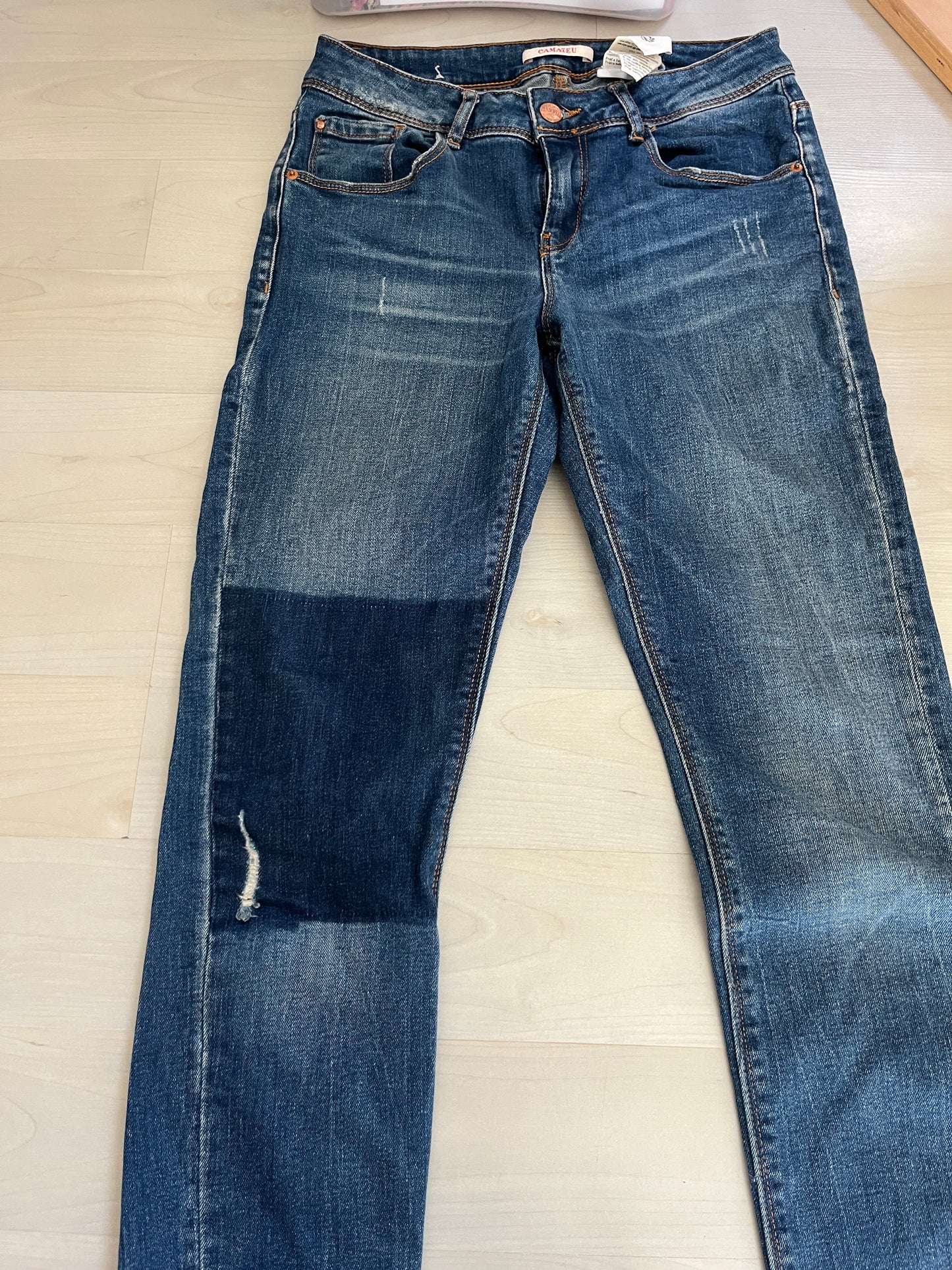 Jean bleu brut avec ourlets déchirés Camaïeu - XS