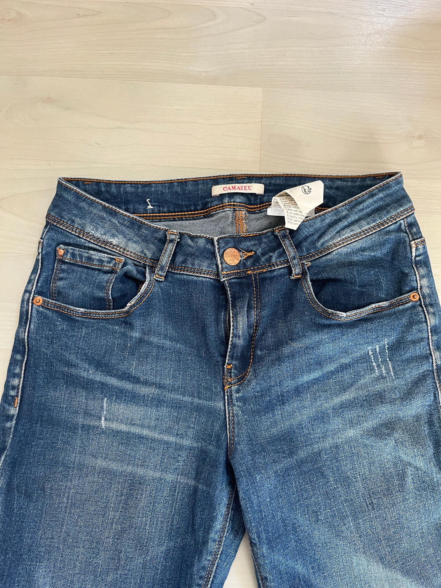 Jean bleu brut avec ourlets déchirés Camaïeu - XS