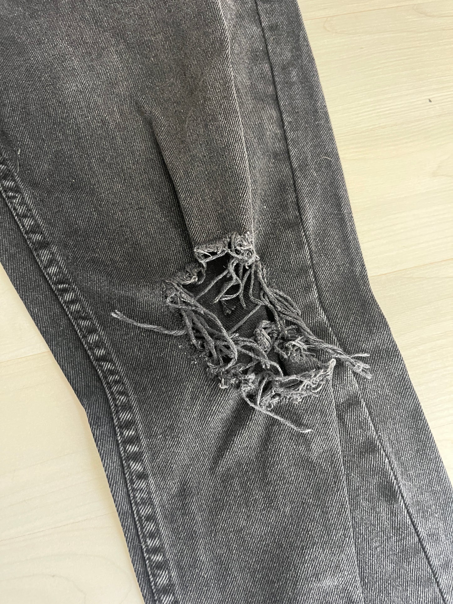Jean noir effet troué aux genoux Primark - 34