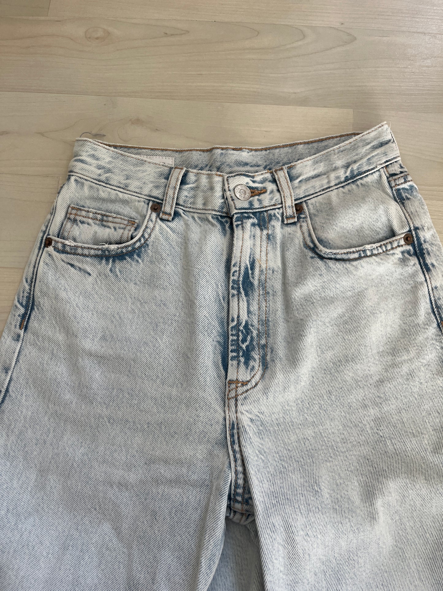 Jean large effet déchiré bleu clair délavé Zara - XS