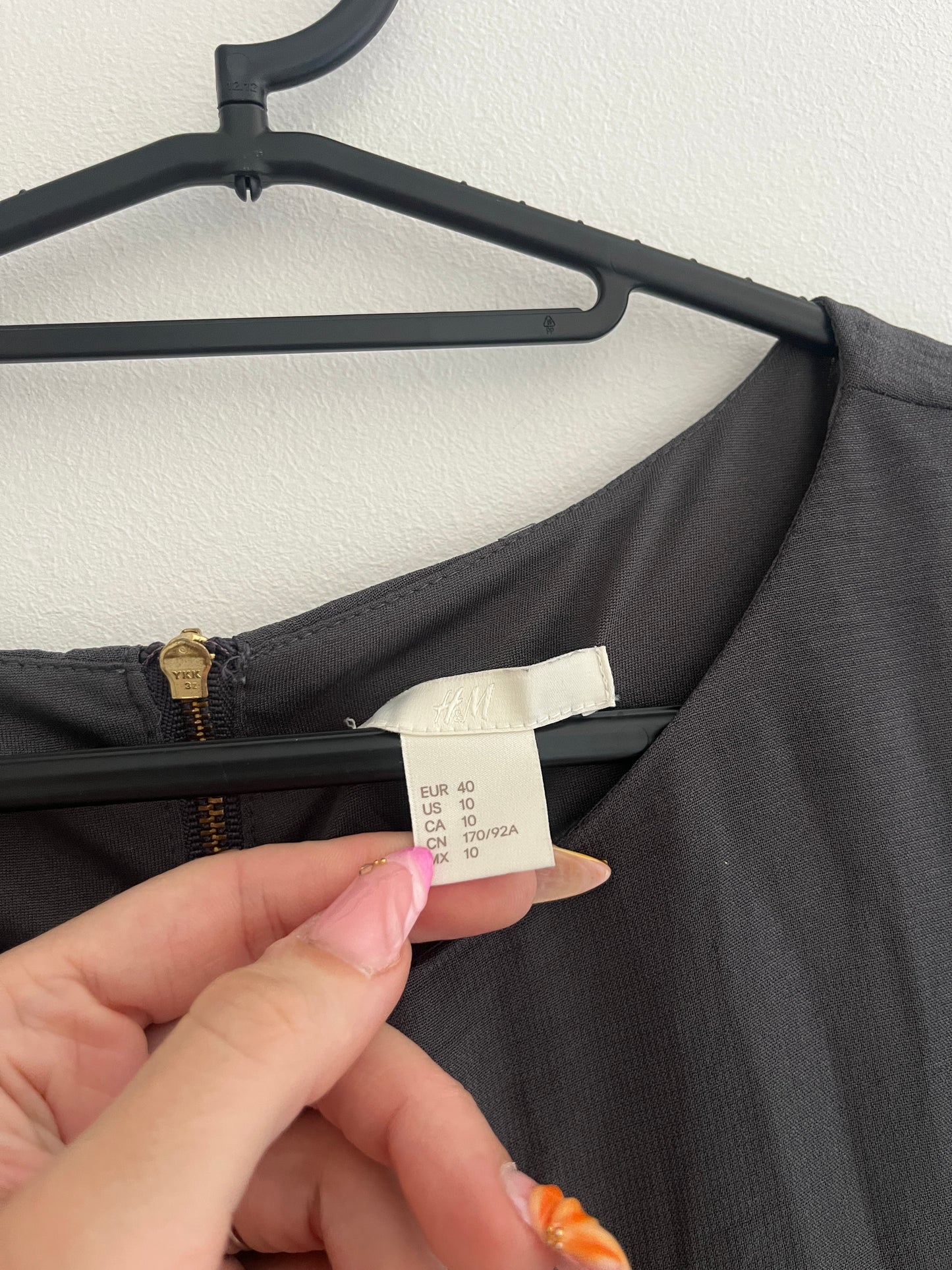 Robe mi-longue grise fluide H&M - 40