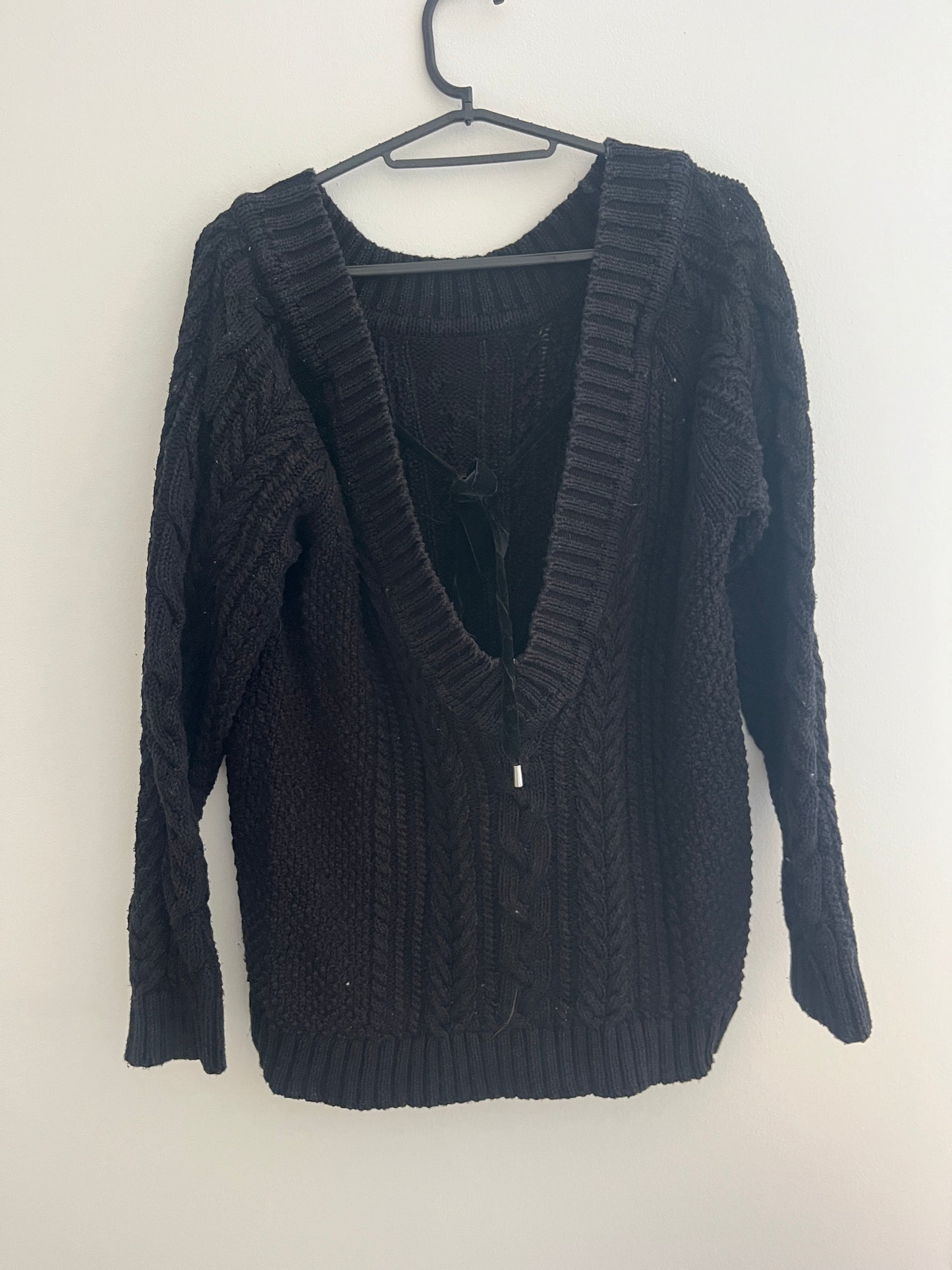 Pull à manches longues noir en maille et dos nu Mango - L